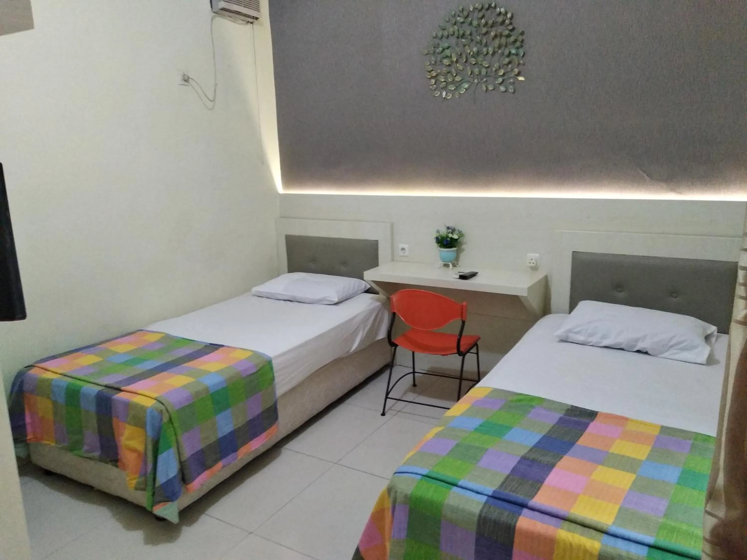 Bed in Enny's Guest House