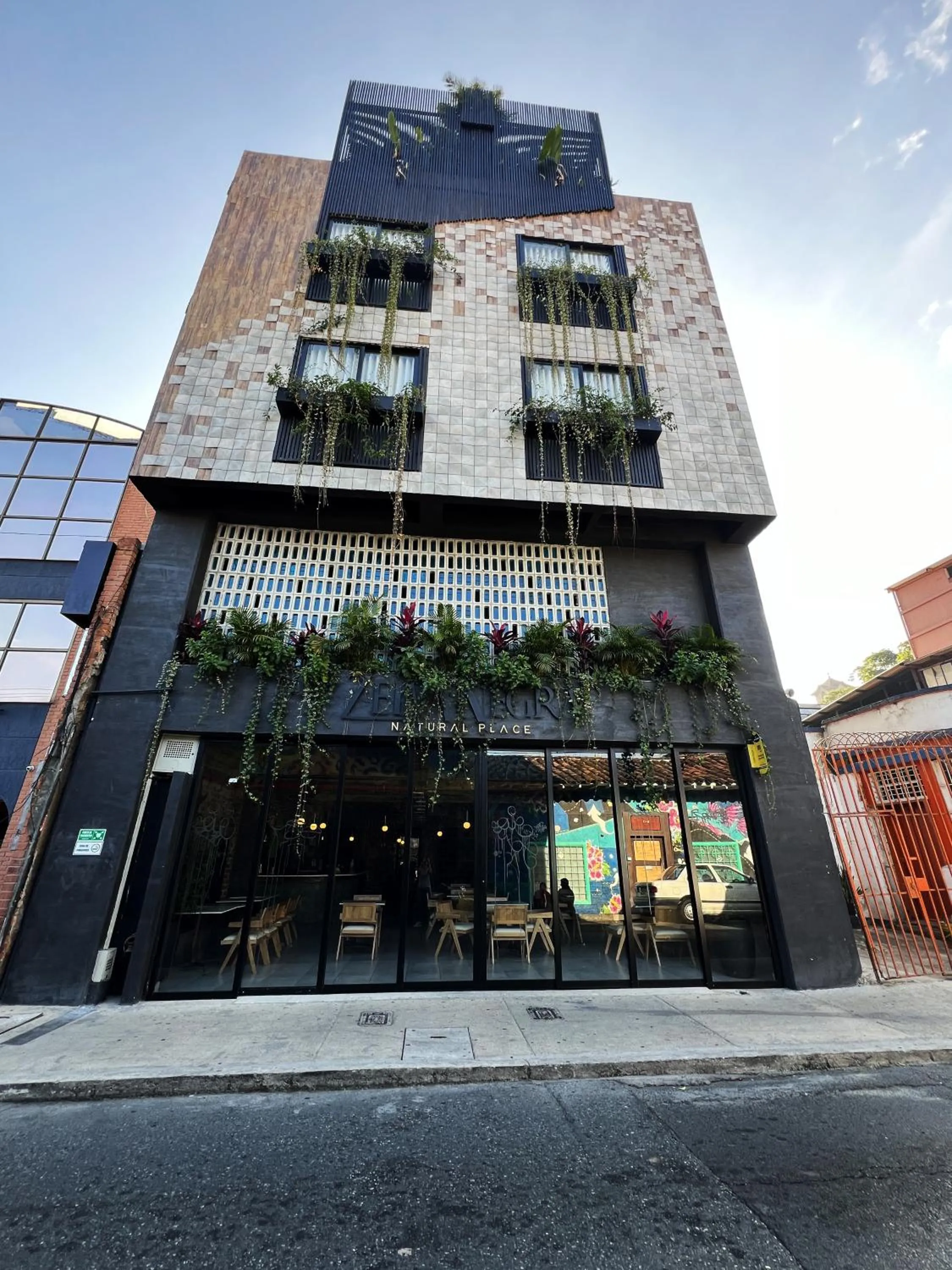 Facade/entrance in Hotel Zelva Negra