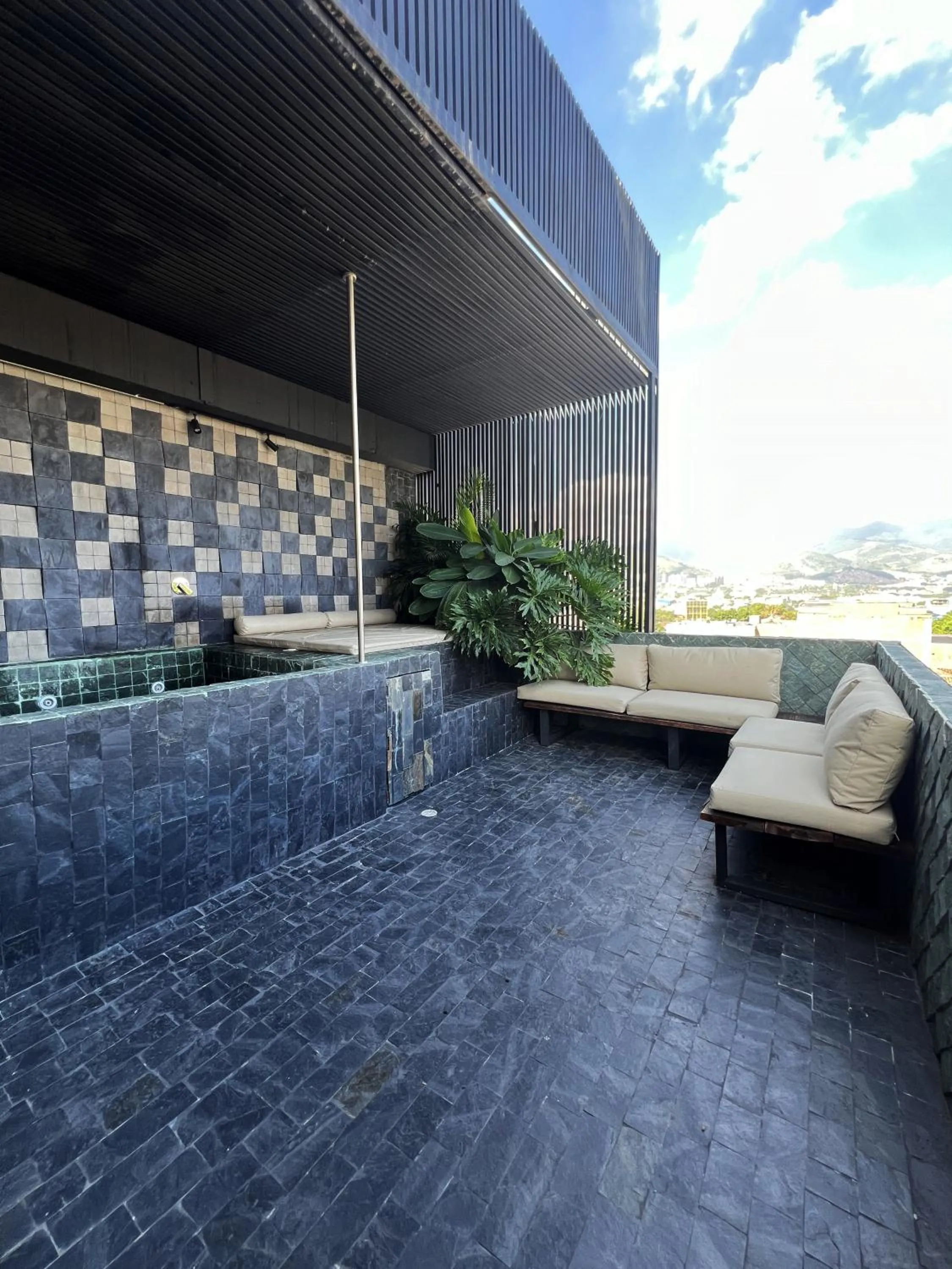 Hot Tub in Hotel Zelva Negra