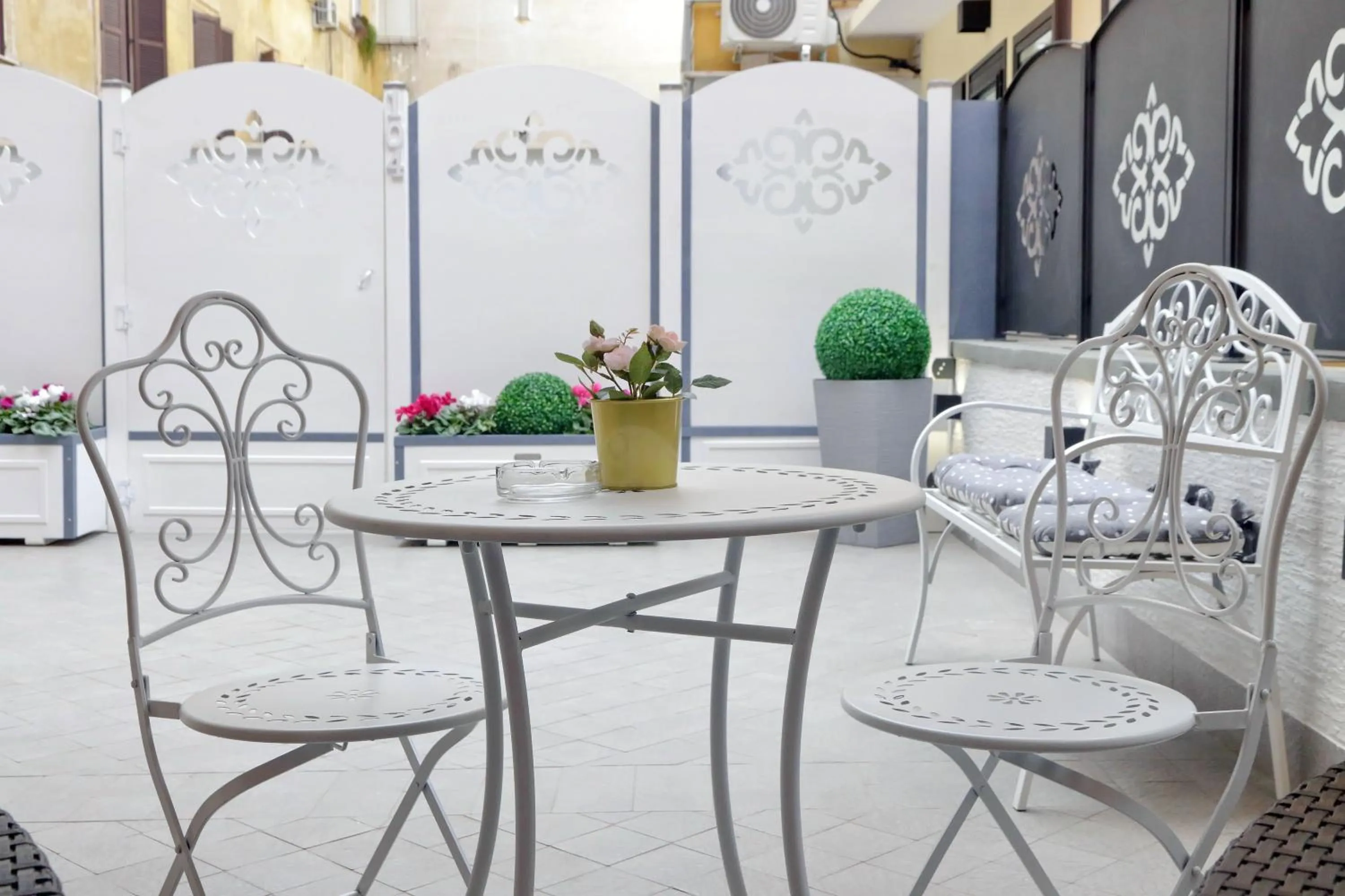 Garden view in Roman Holiday Suites