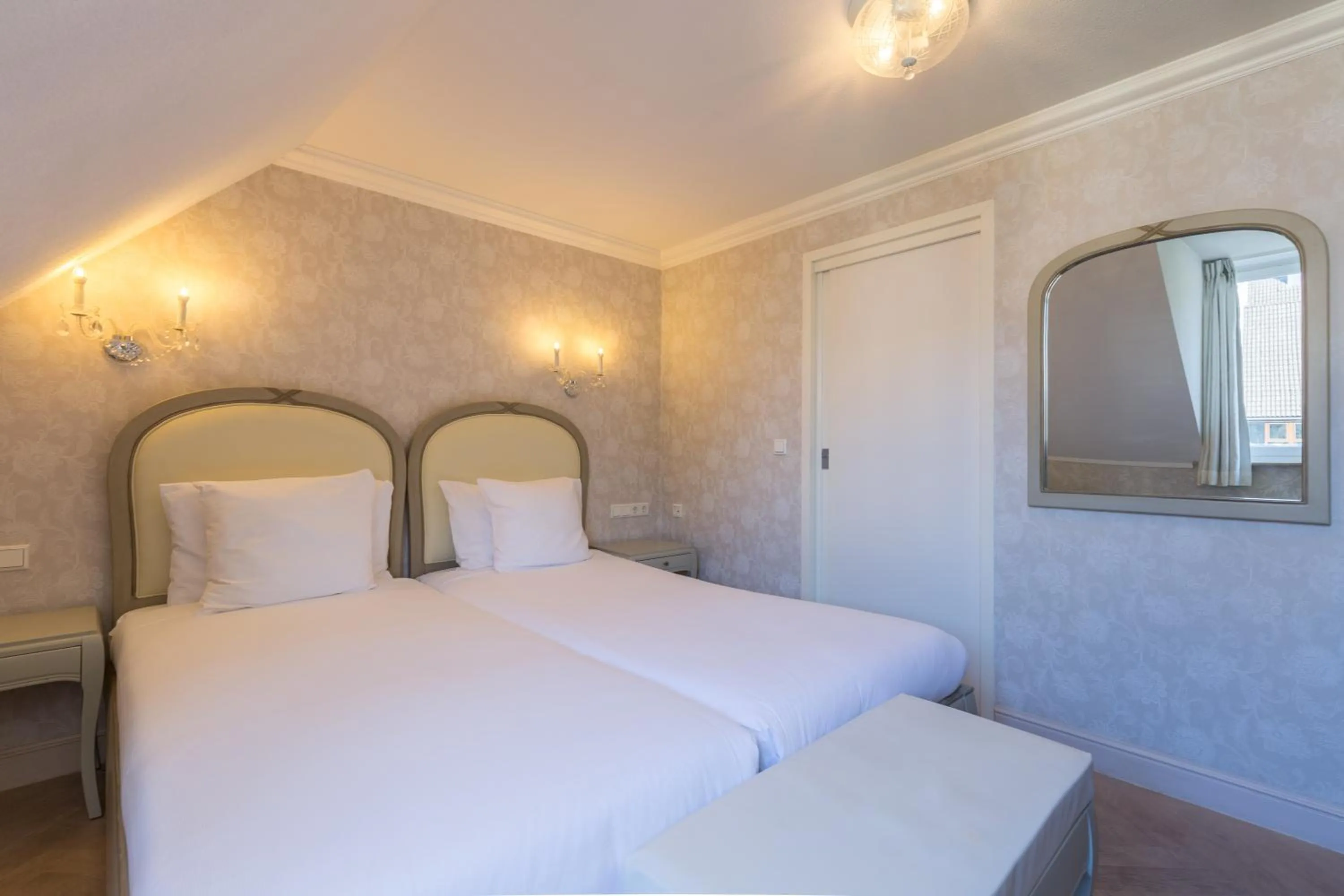 Bedroom, Bed in Amrâth Hotel Bigarré