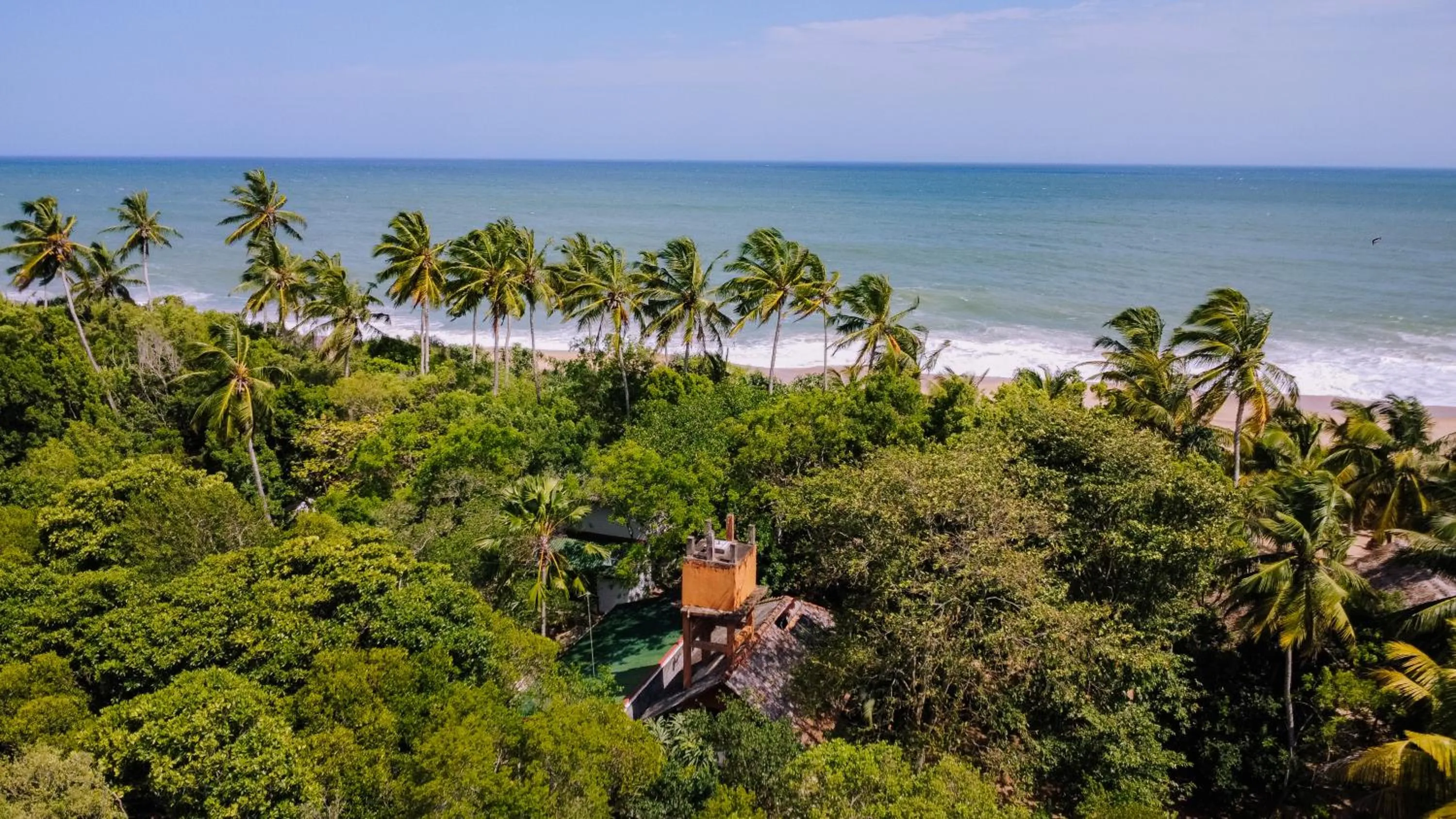 Beach in The Waves Beach Chalets