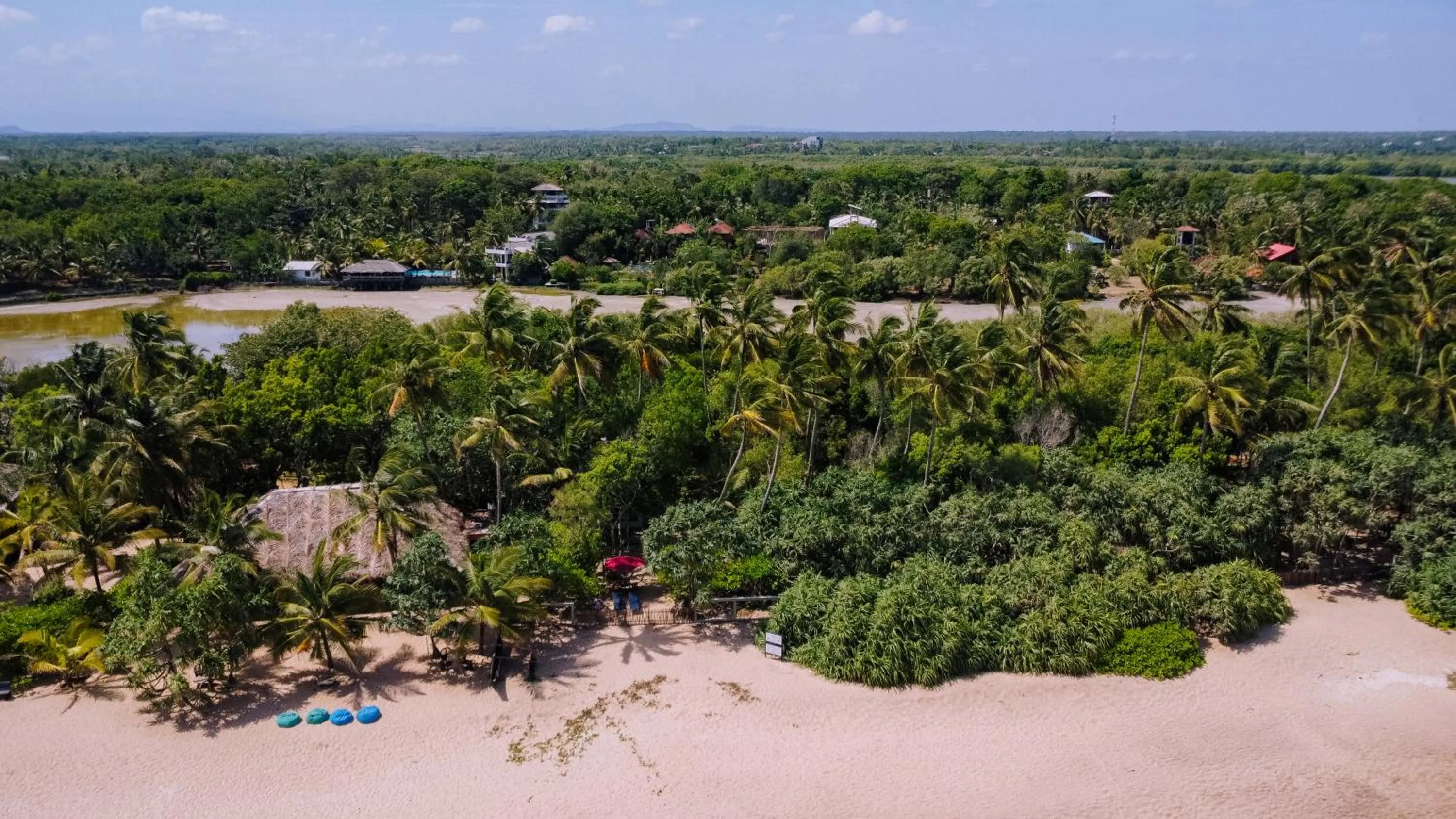 Beach in The Waves Beach Chalets