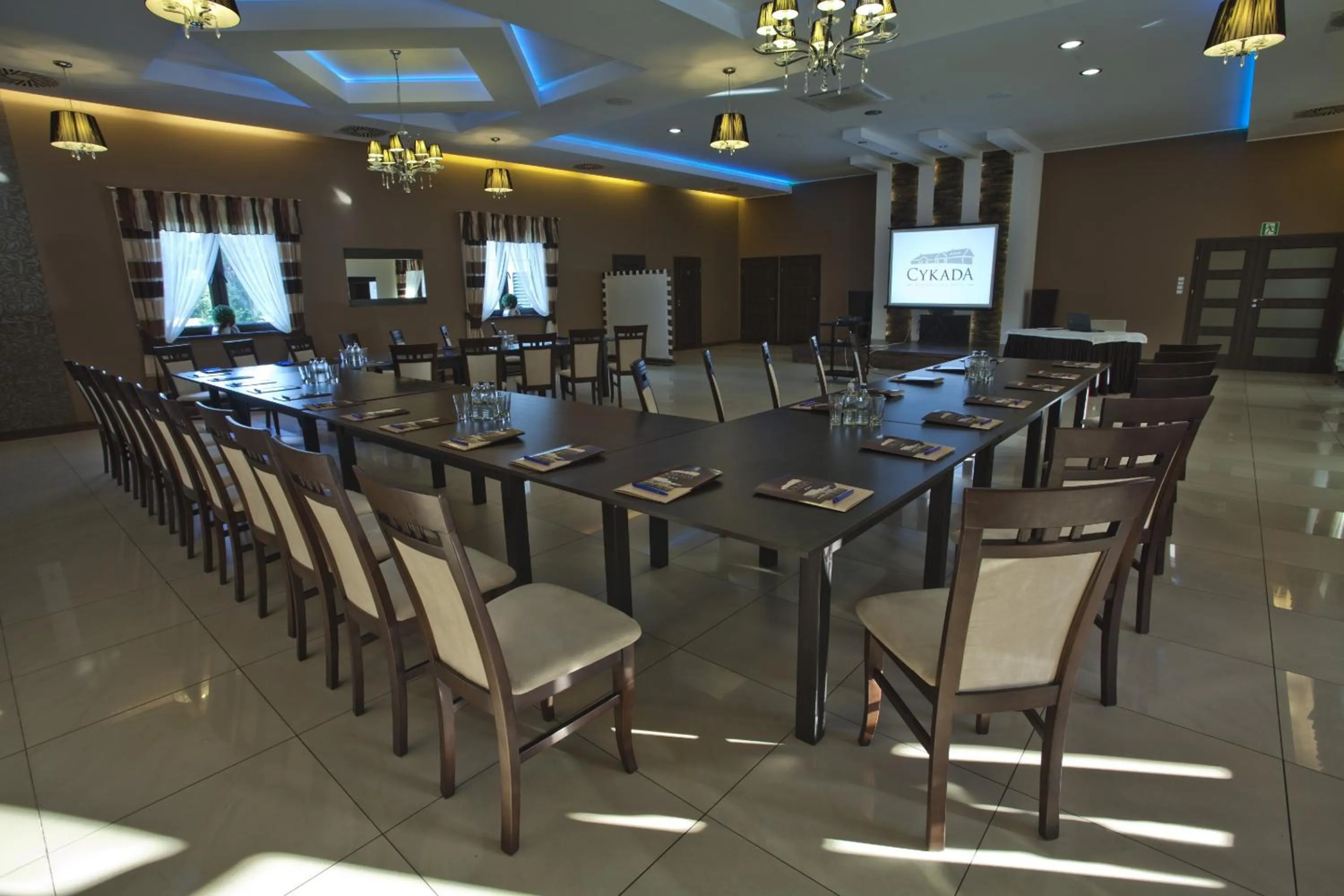 Business facilities in Hotel Cykada