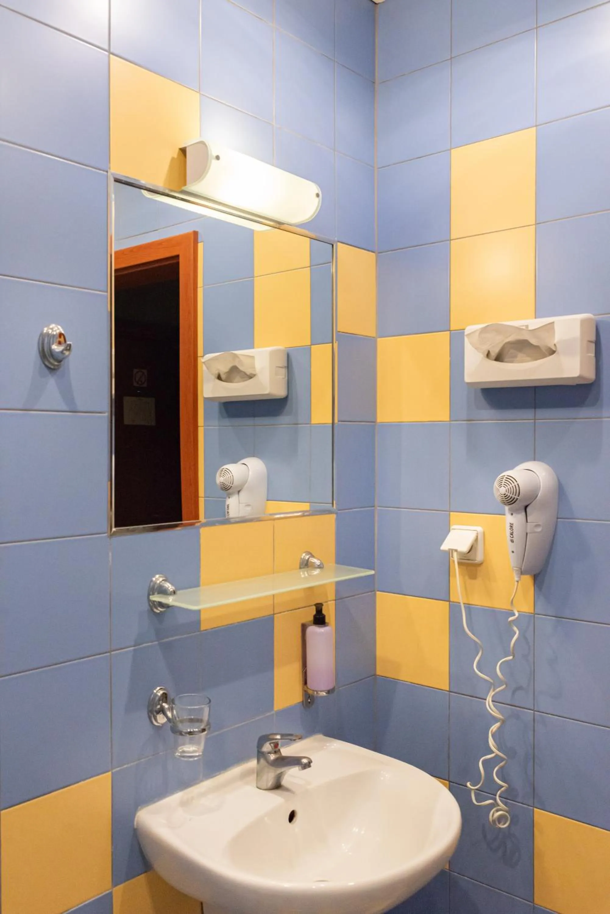 Shower in Inza Guest House