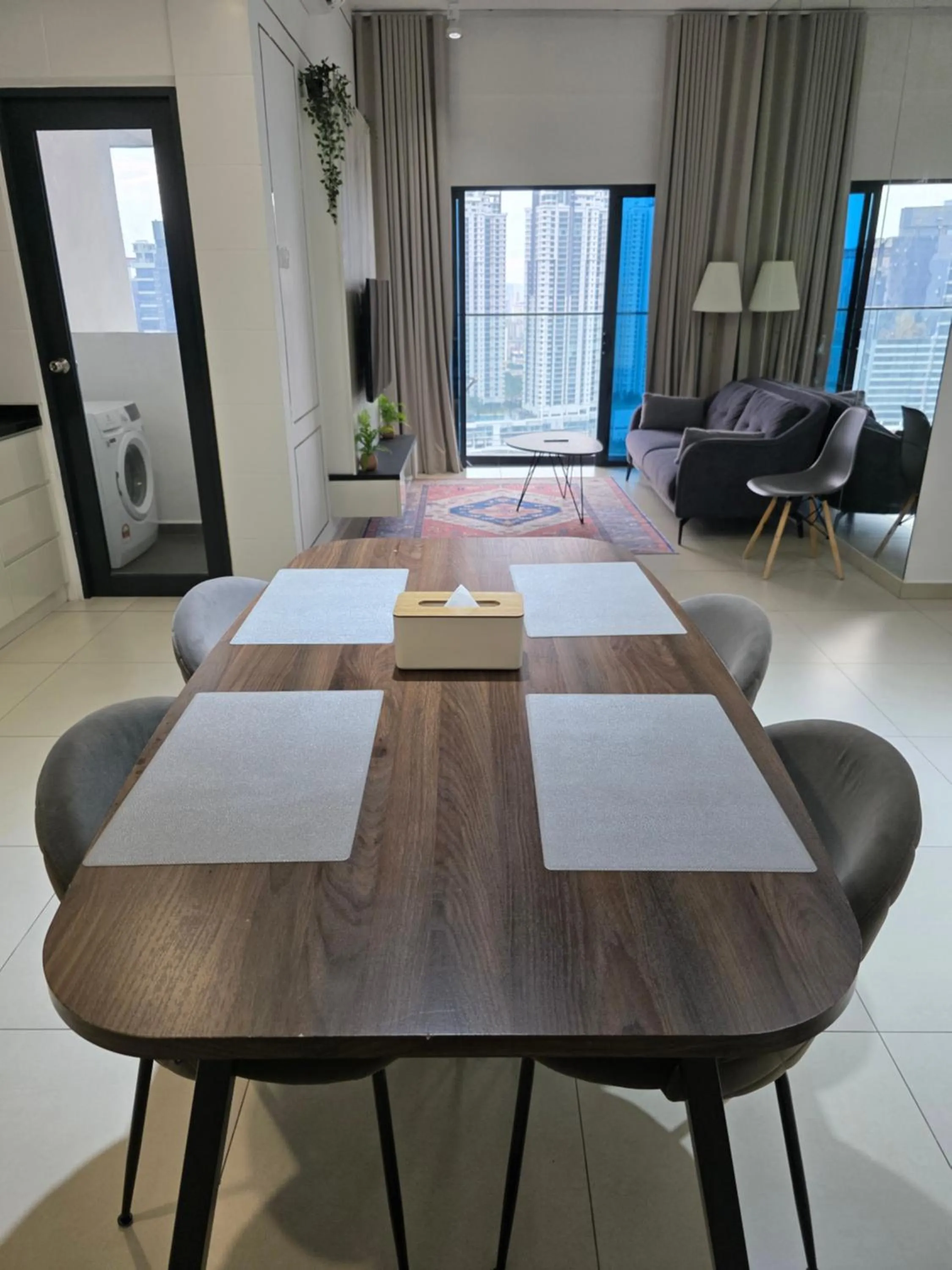 Reizz Residence by Perkasa