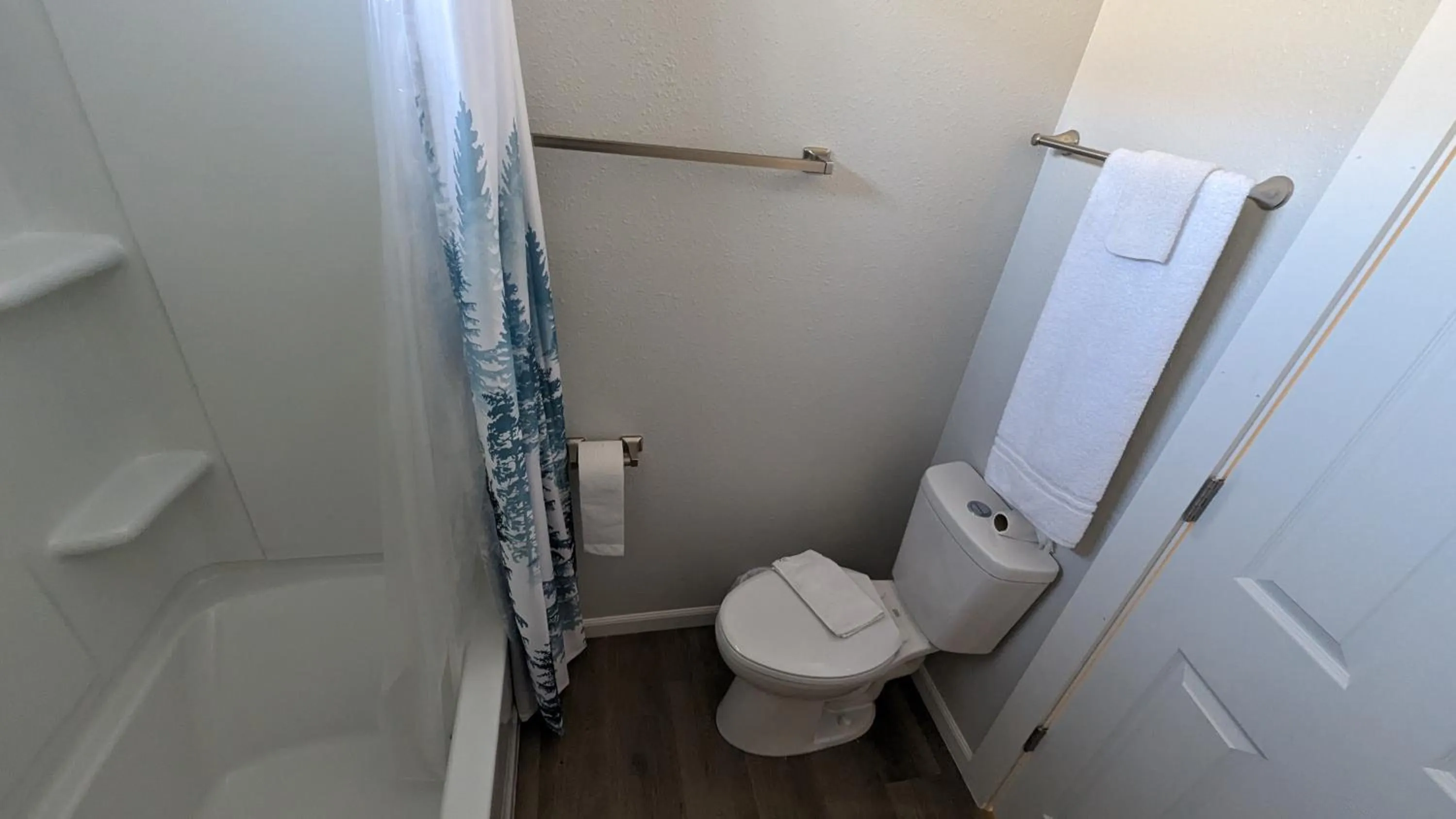 Shower in Snowy Mountain Inn