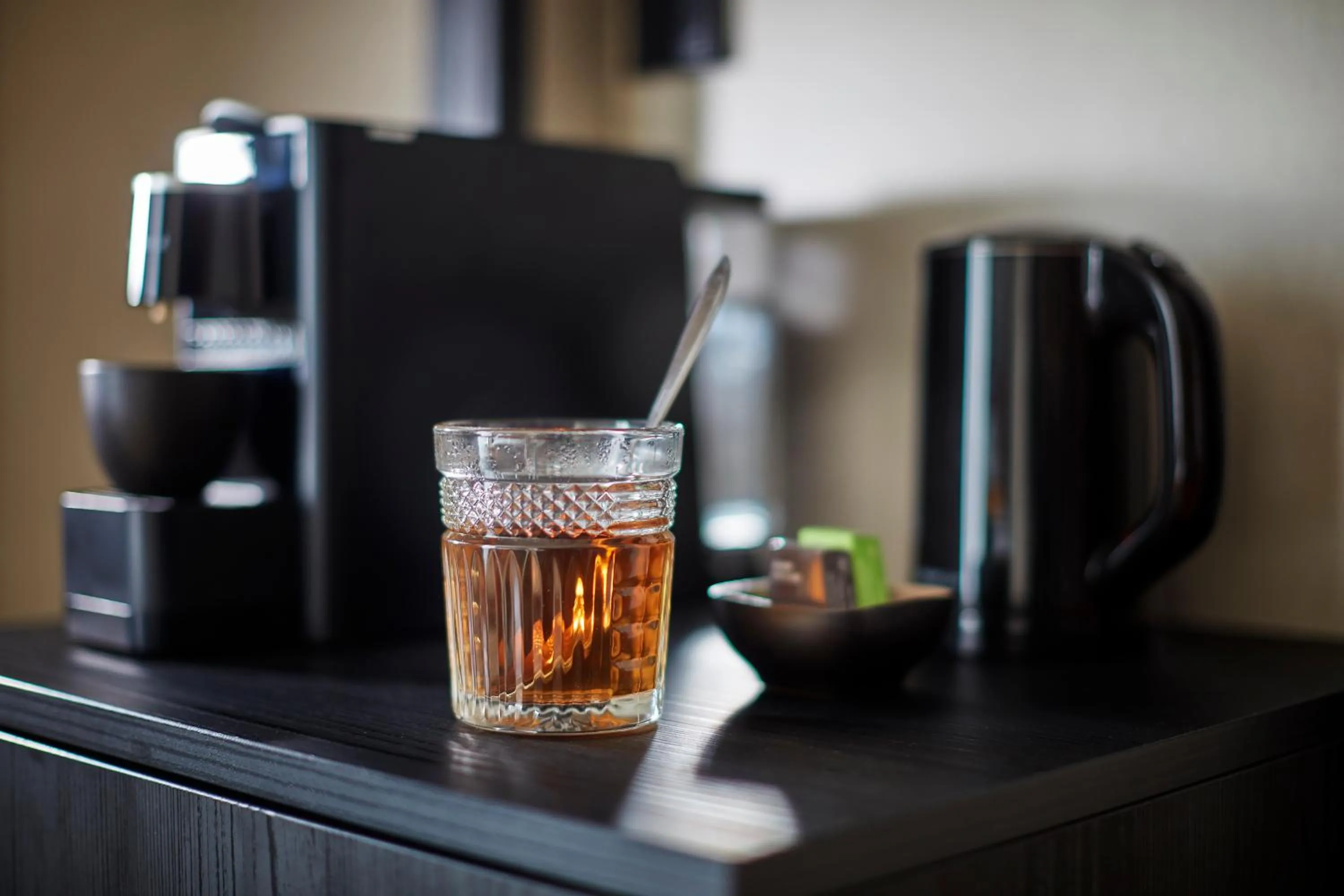 Coffee/tea facilities in Carlton Square Hotel