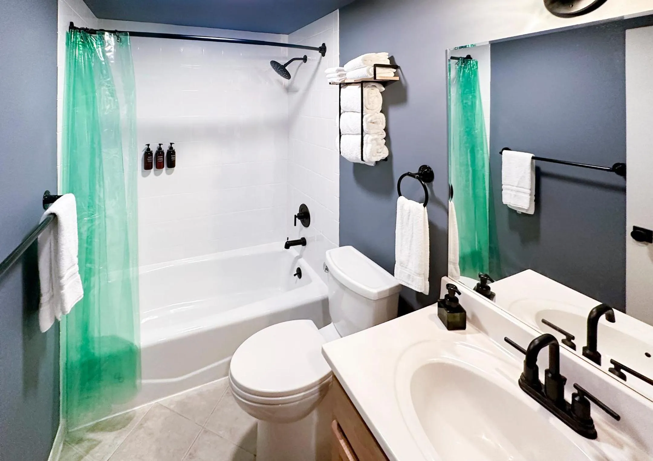 Bathroom in Madbush Falls