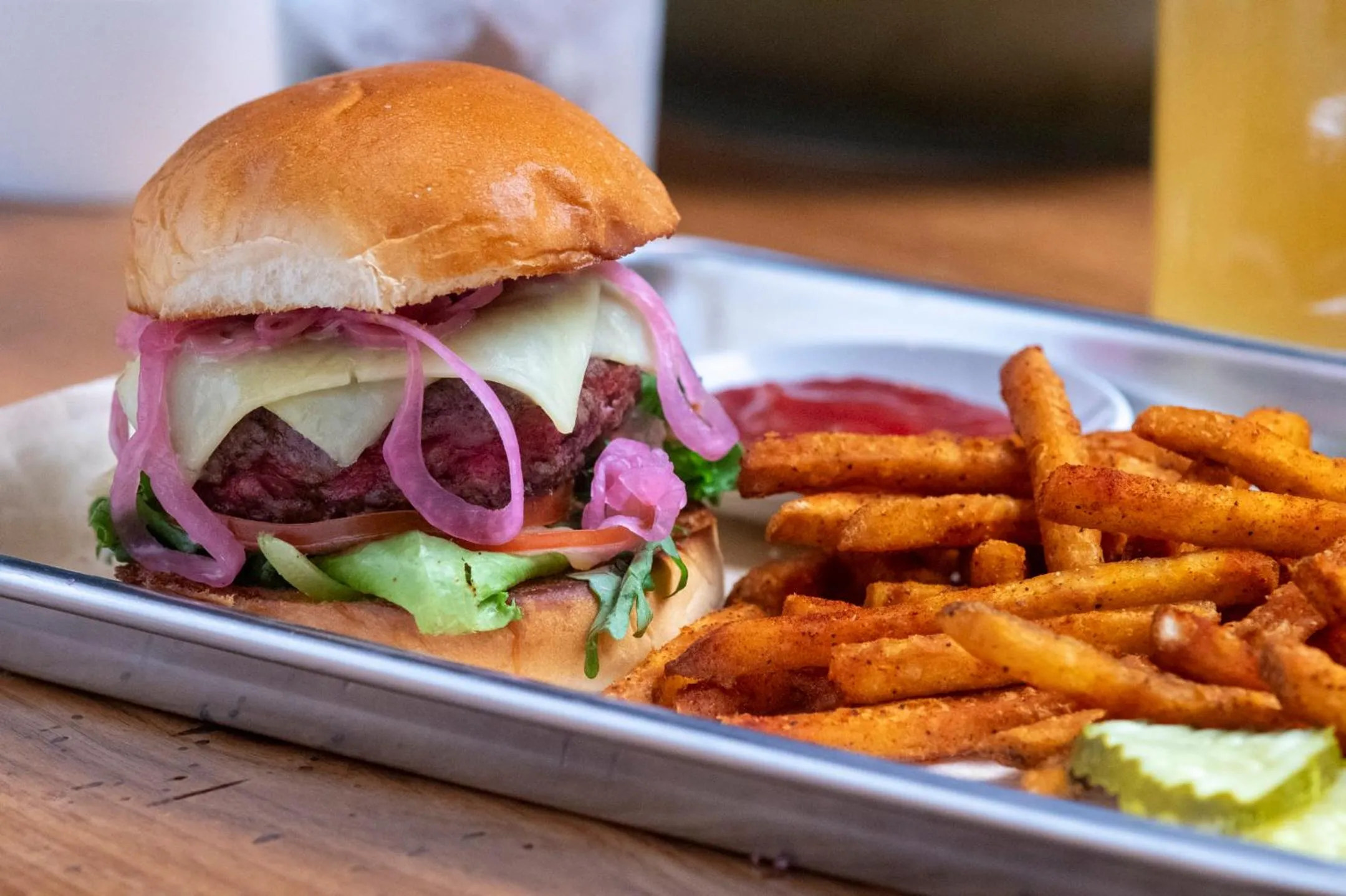 Food and drinks in Madbush Falls