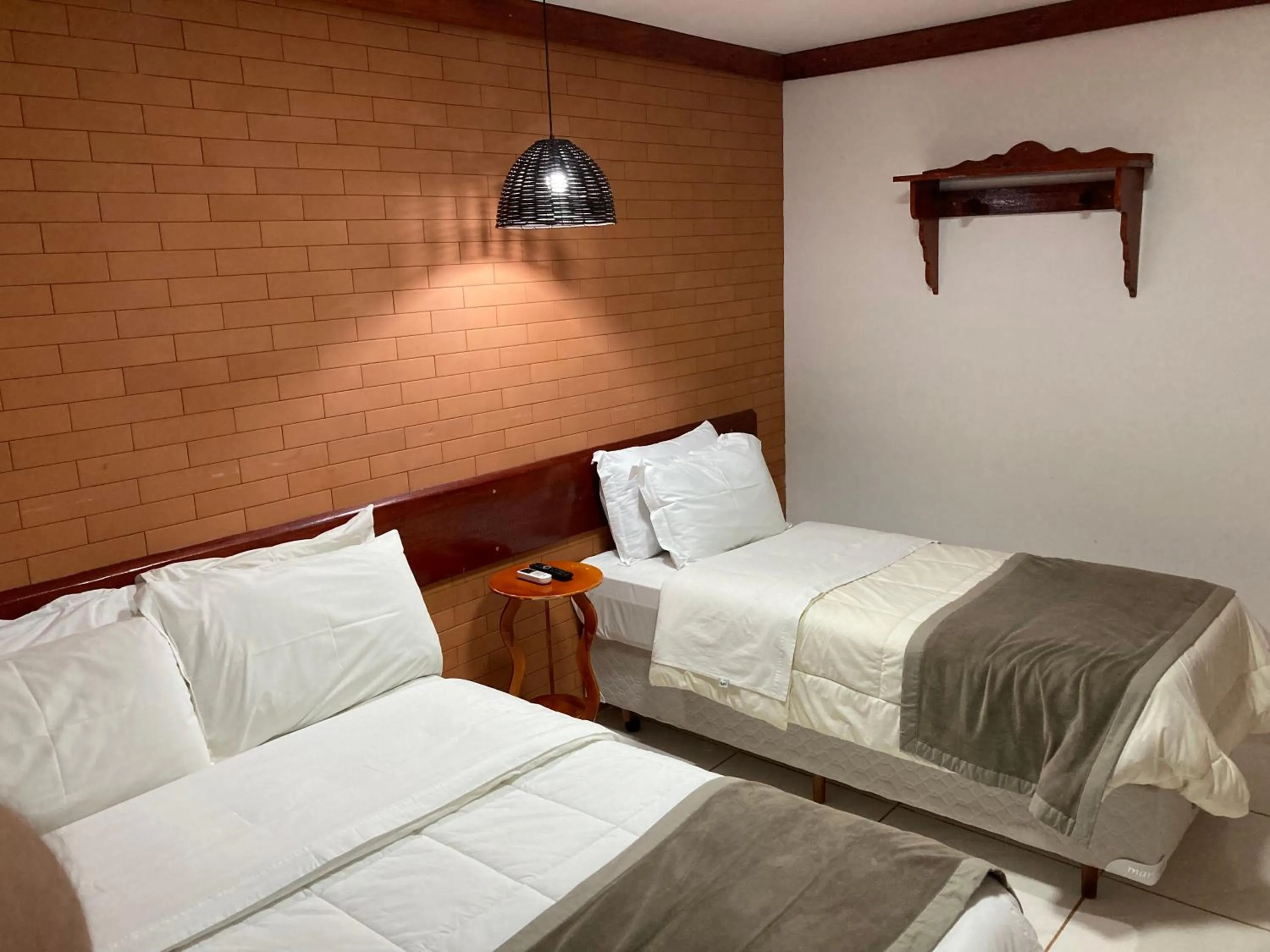 Bedroom, Bed in Hotel Senador Distributed by Ameris - Quedas do Iguaçu - Paraná