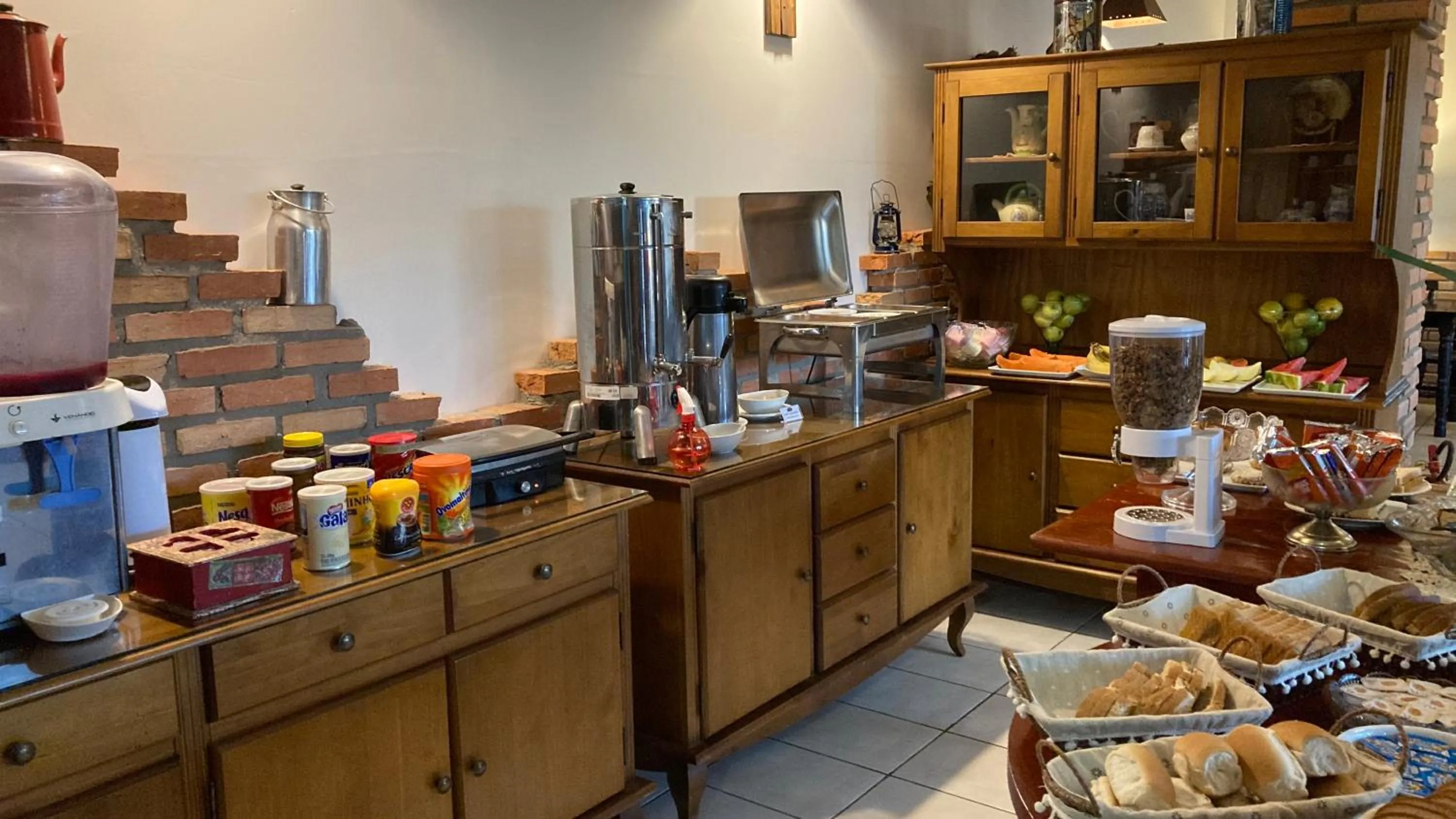 Breakfast in Hotel Senador Distributed by Ameris - Quedas do Iguaçu - Paraná