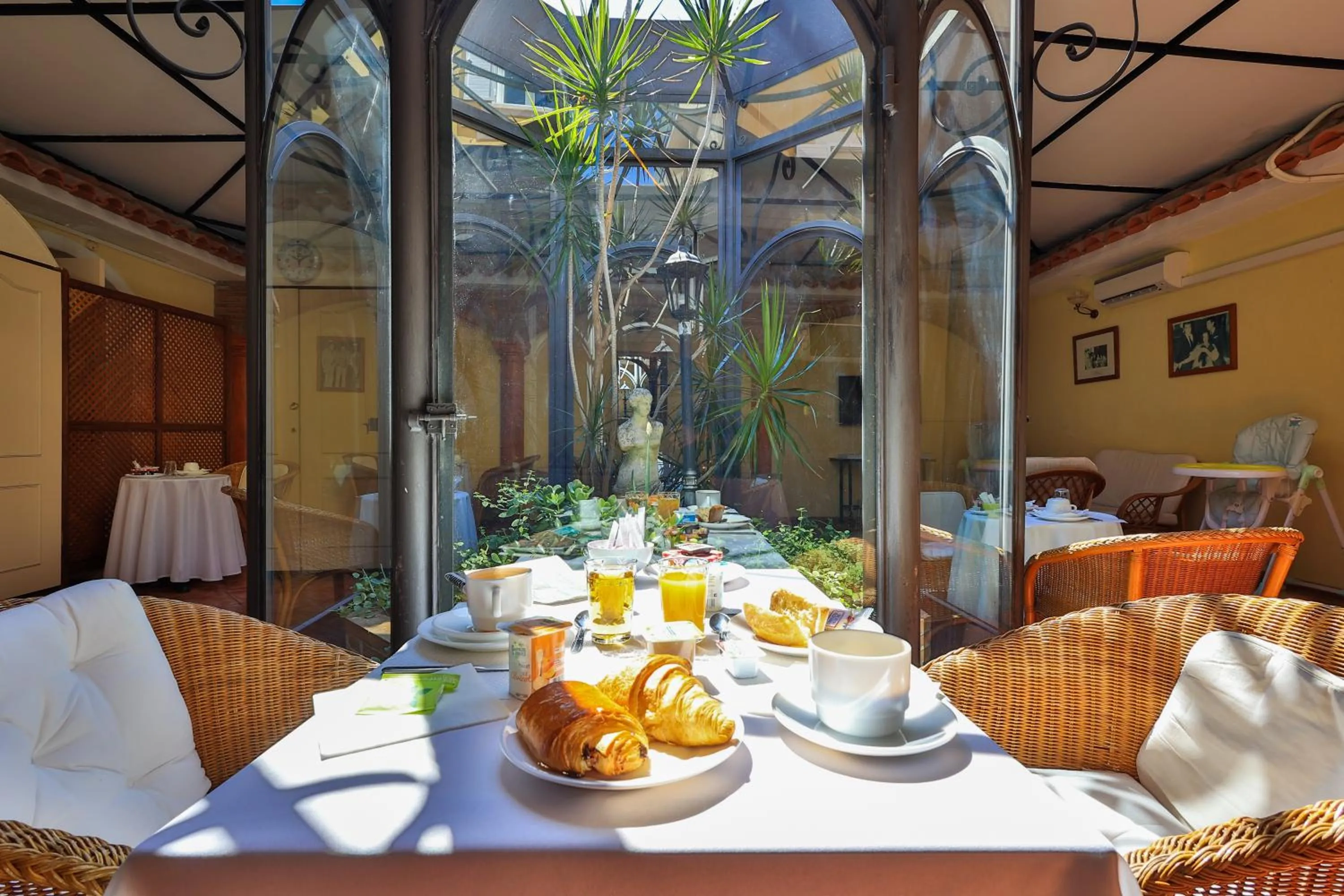 Breakfast in Hôtel Playa