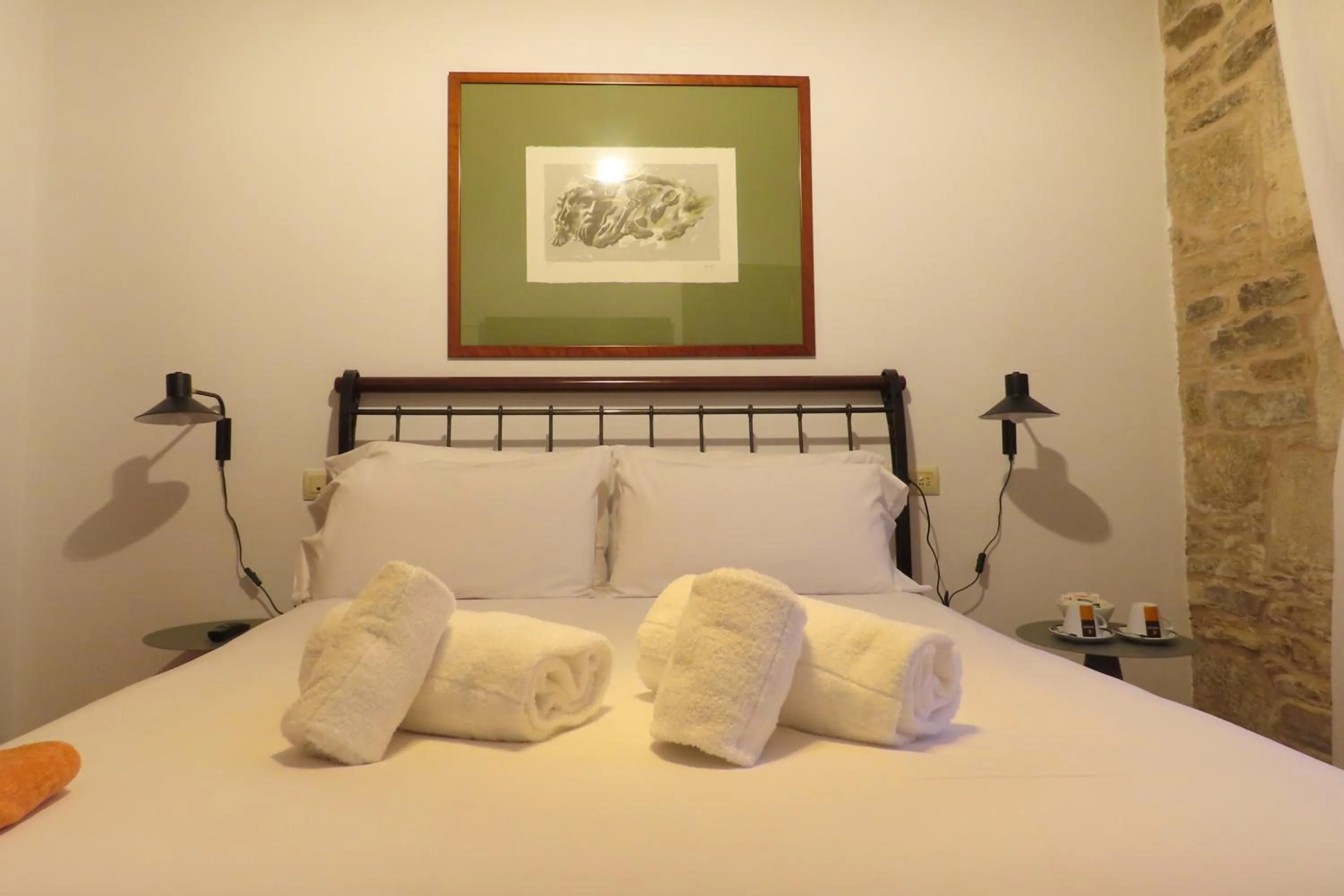 Decorative detail, Bed in Sete Artes by Como en Casa