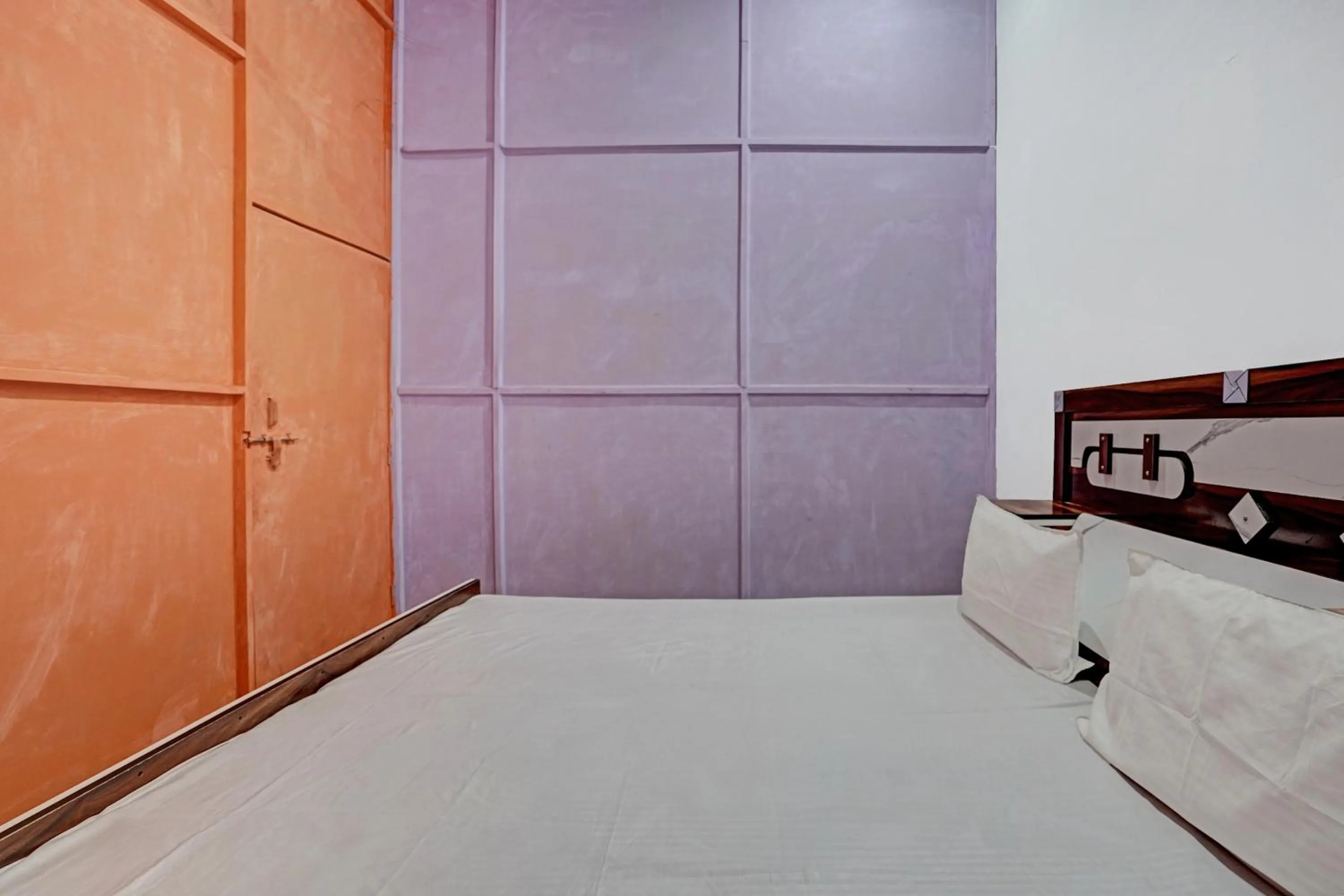 Bedroom in Hotel O by OYO Rudhra