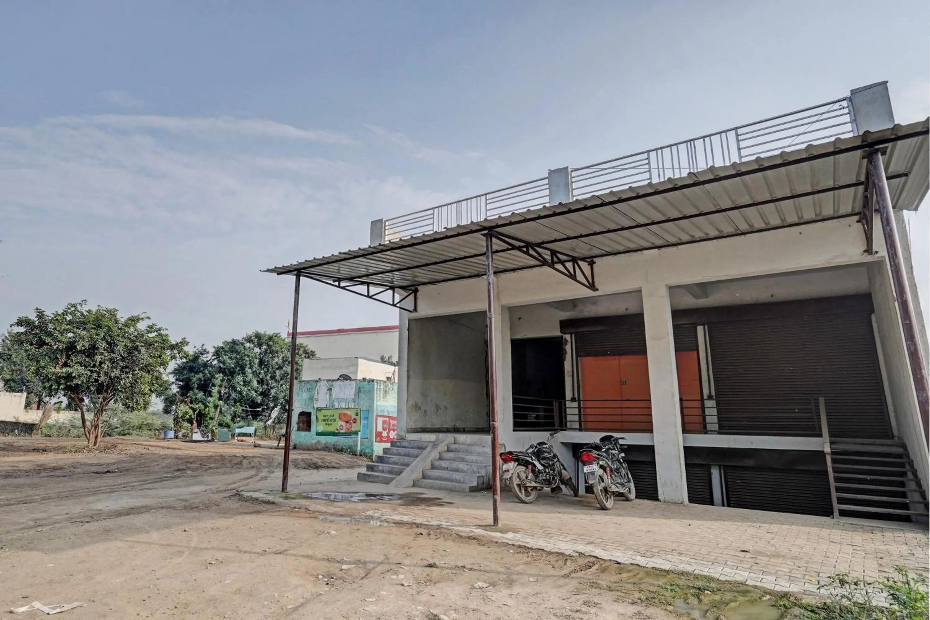 Facade/entrance in Hotel O by OYO Rudhra