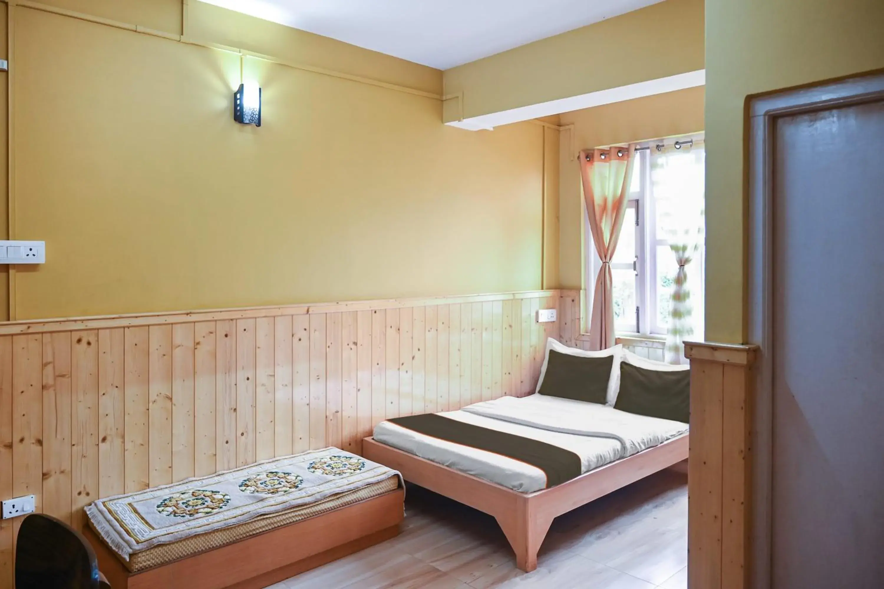 Classic Triple Room - single occupancy in Hotel O Kaizen Residency Classic Triple Room - single occupancy in Hotel O Kaizen Residency