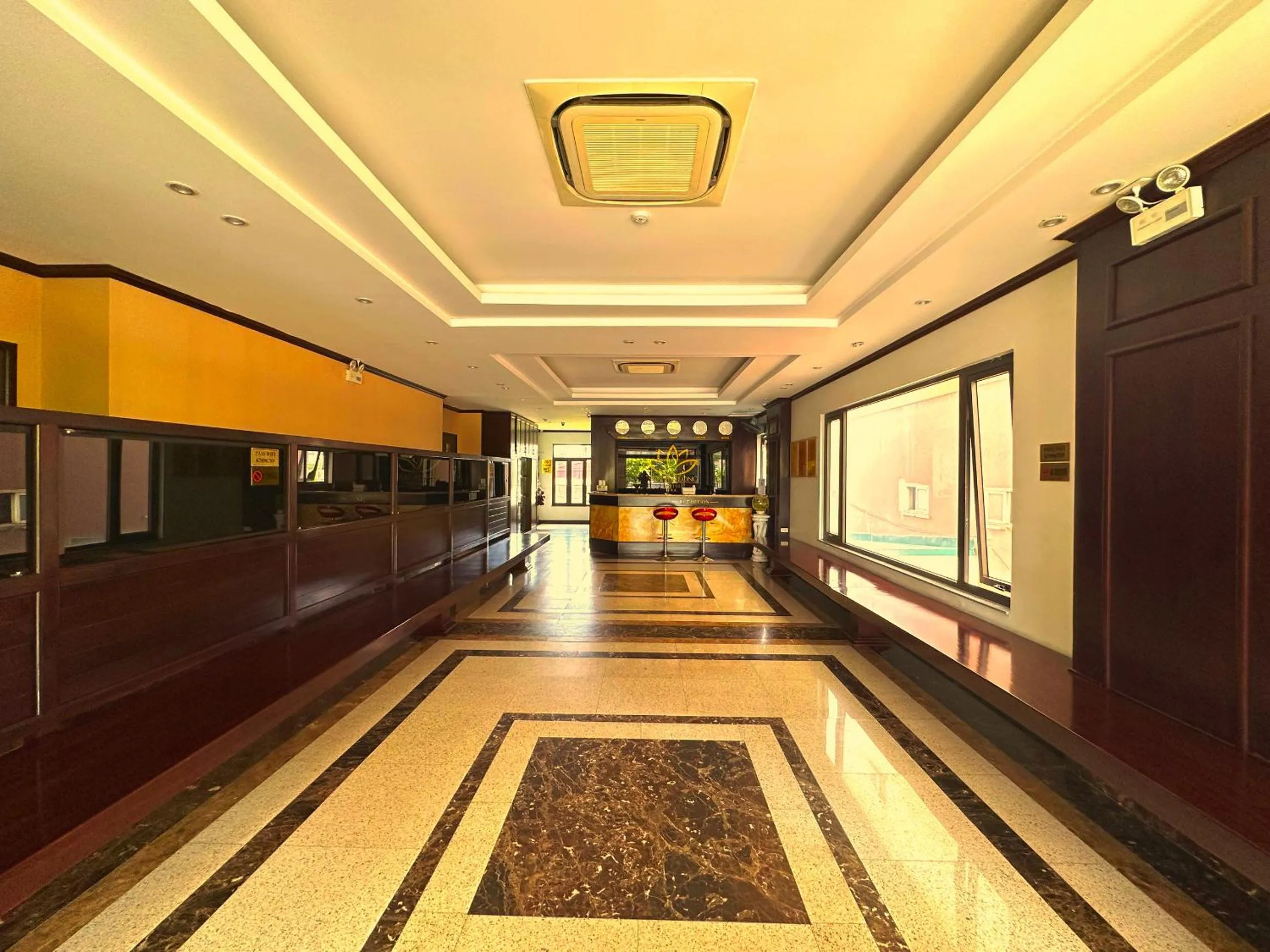 Property building in Sen Hotel Hạ Long