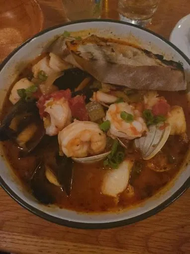 Restaurant/places to eat in Captain's House Inn