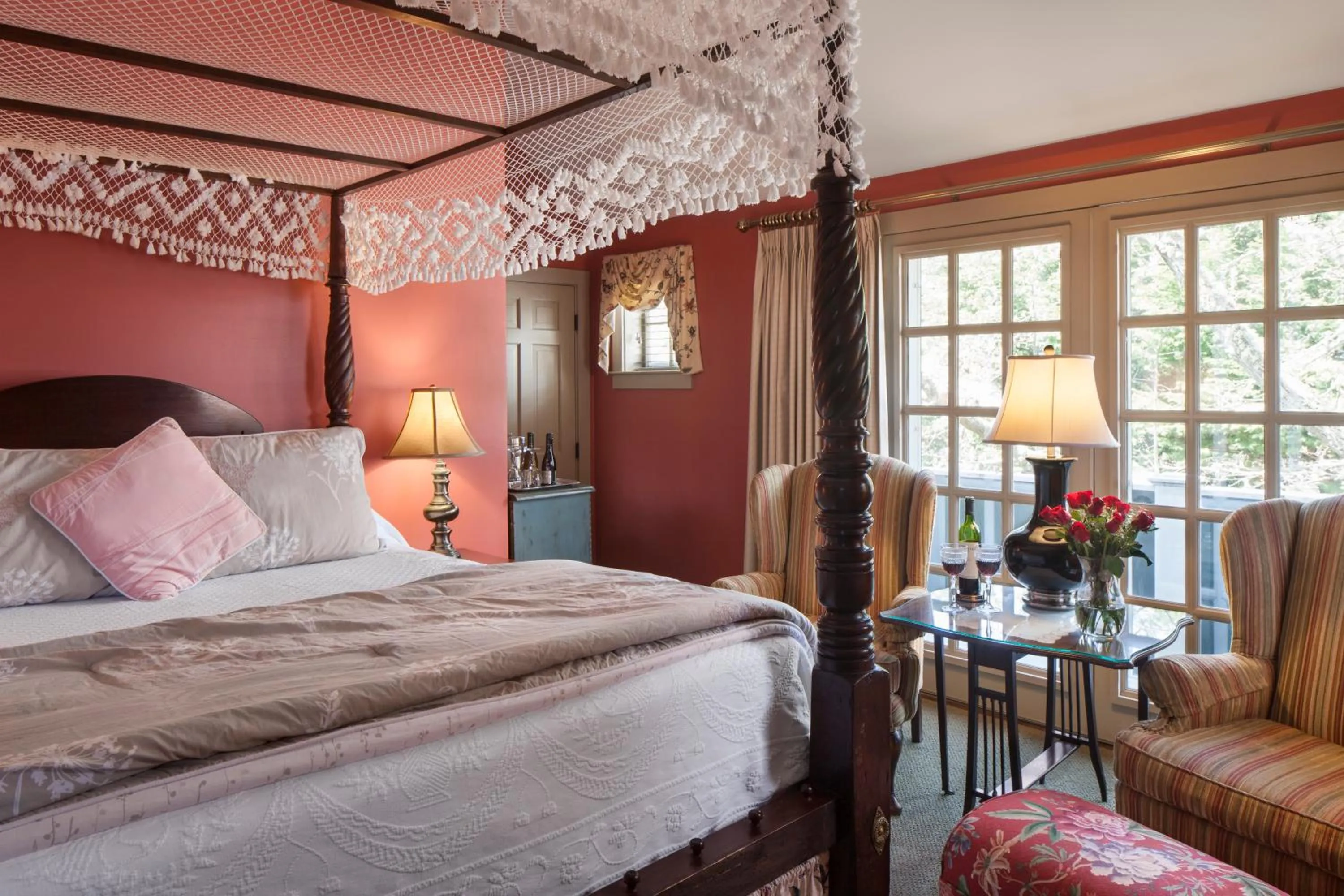 Bedroom, Bed in Captain's House Inn