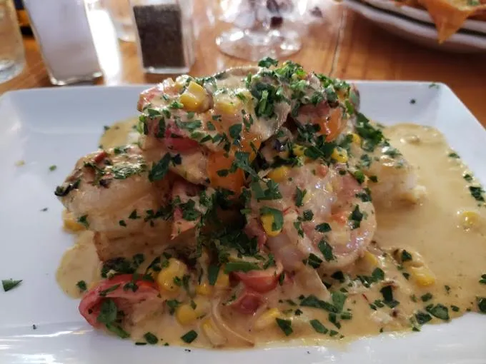 Restaurant/places to eat in Captain's House Inn