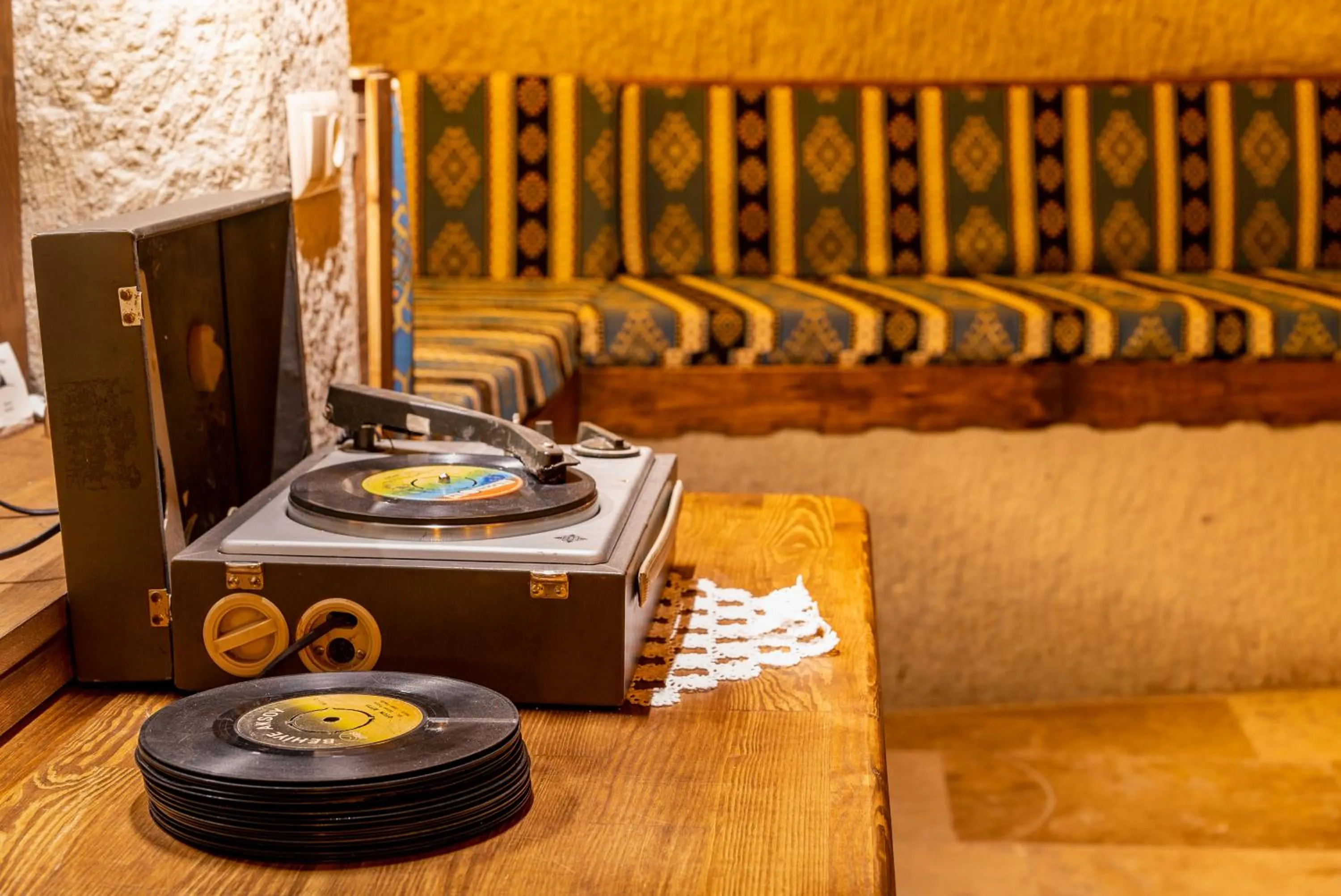 Living room in CAPPANAR CAVE HOTEL