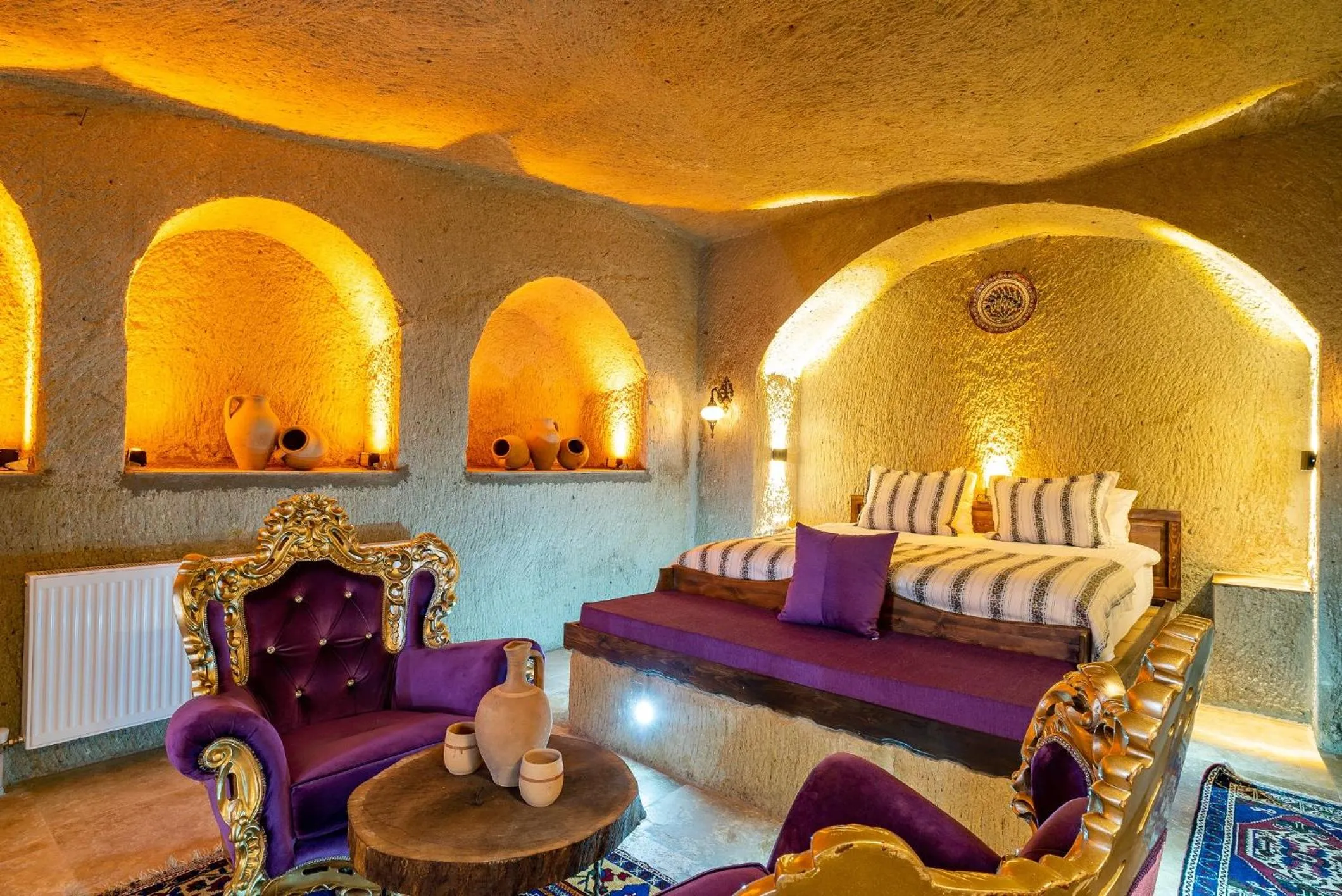 Photo of the whole room in CAPPANAR CAVE HOTEL