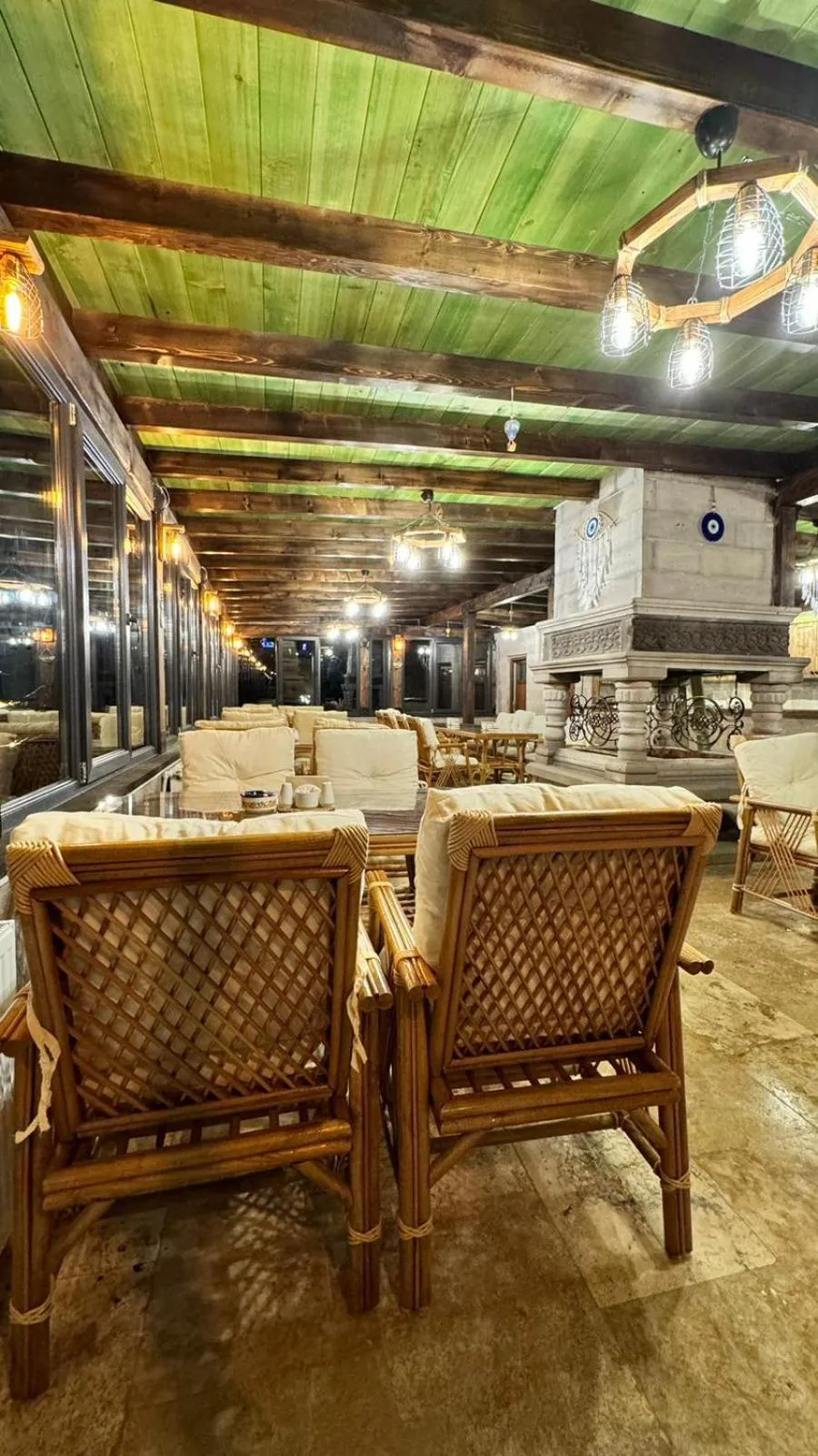 Restaurant/places to eat in CAPPANAR CAVE HOTEL