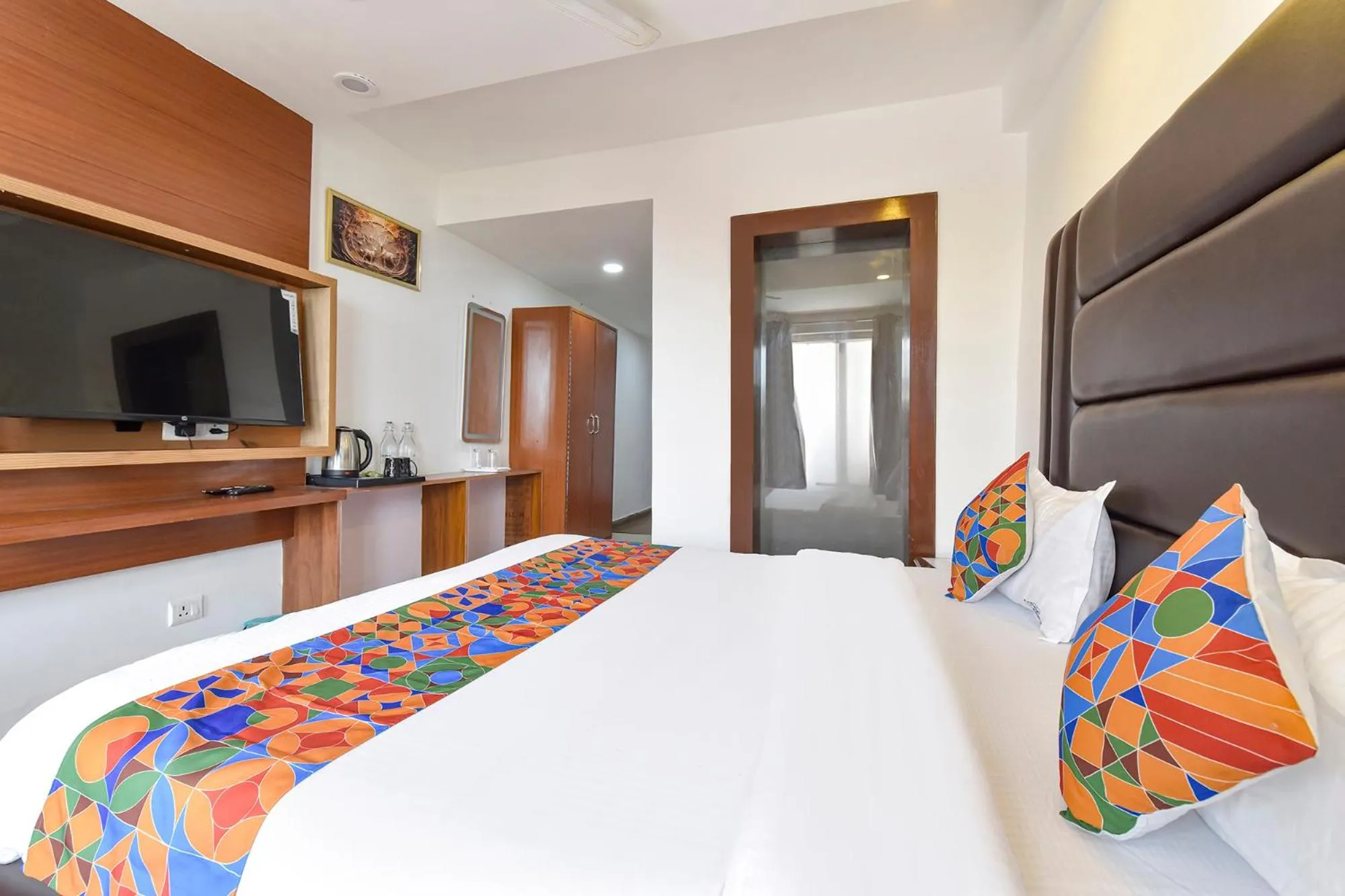 Bed in FabHotel Sikka Royal Classic - Mall road