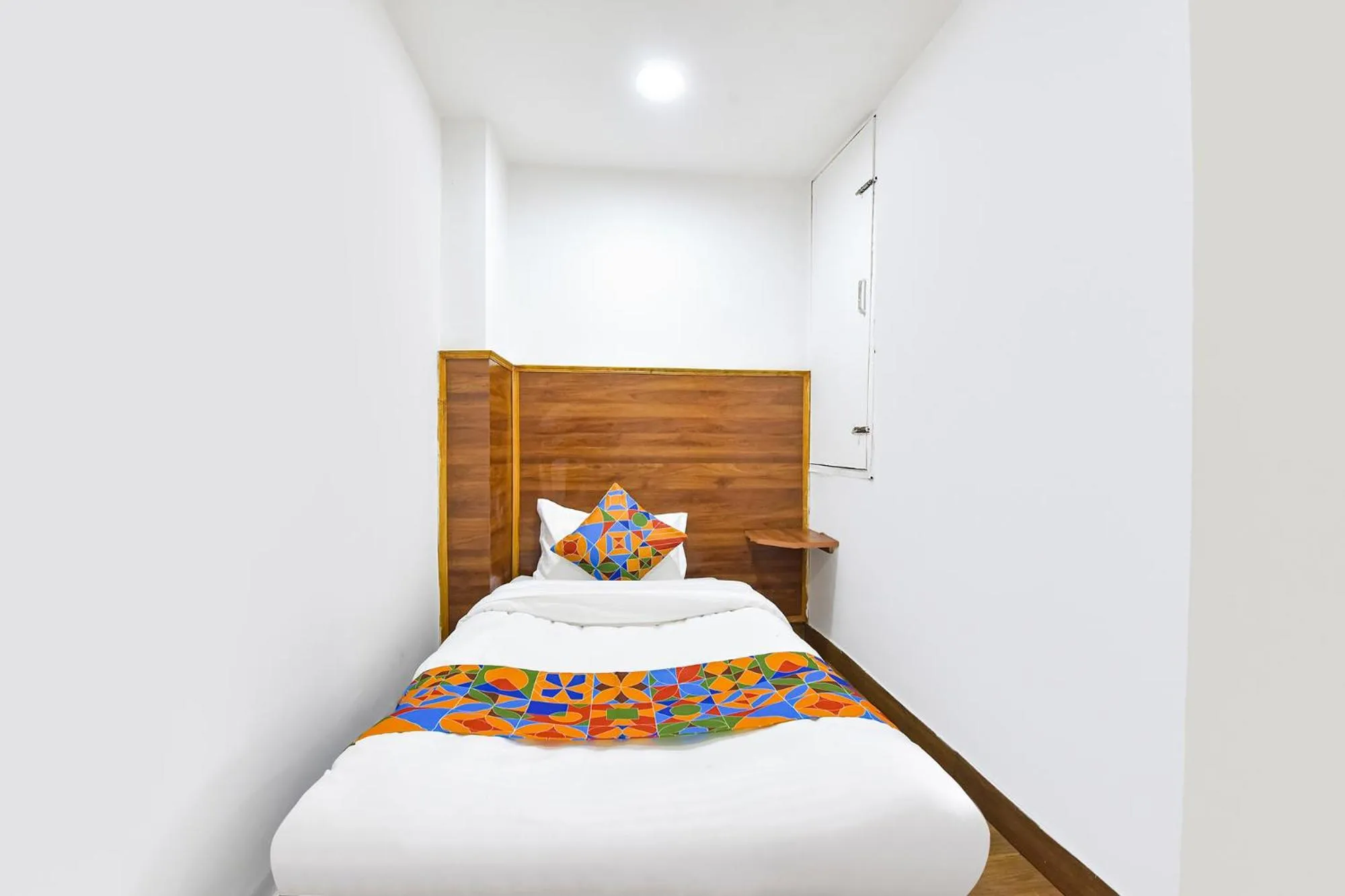 Bed in FabHotel Sikka Royal Classic - Mall road
