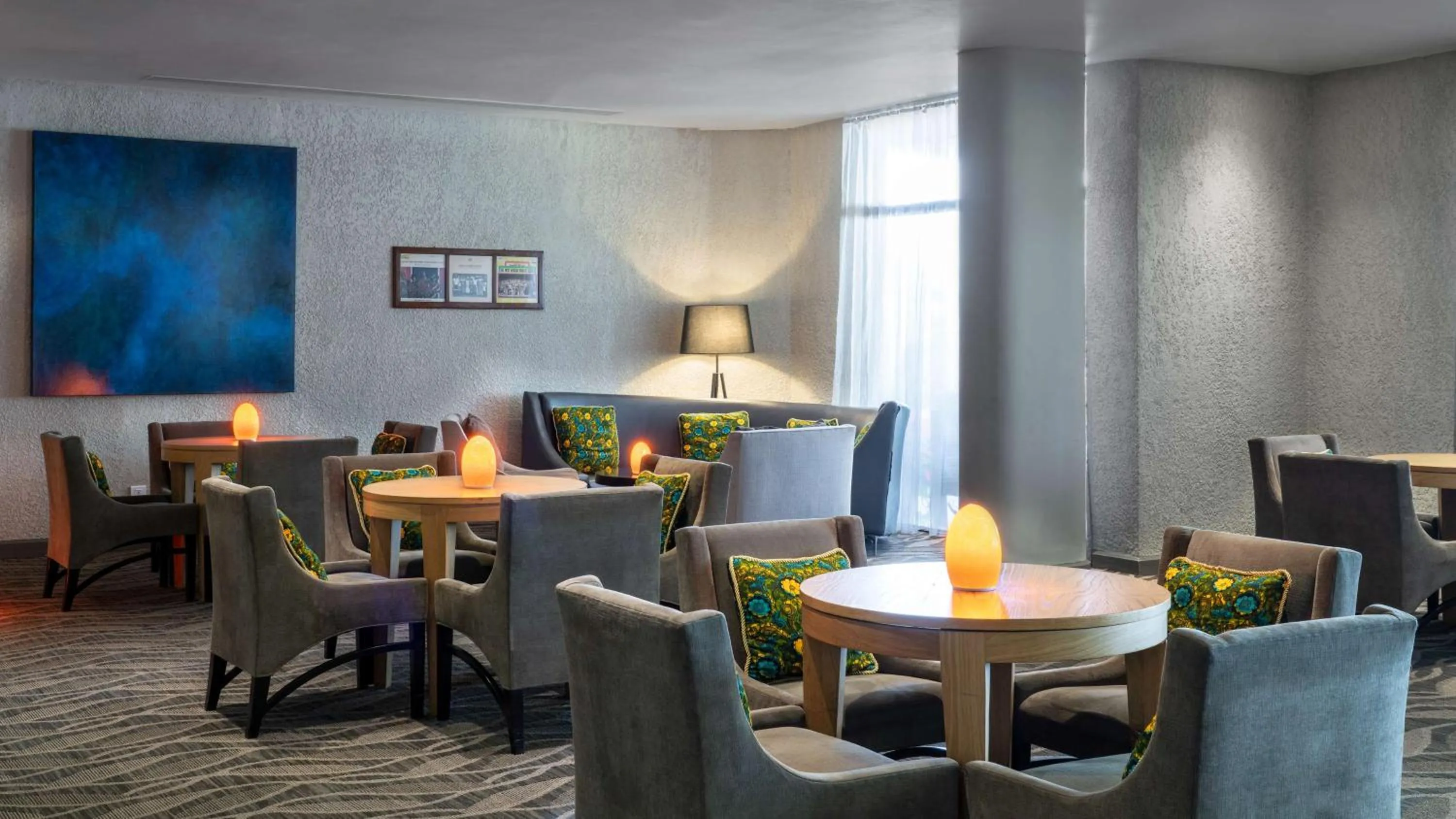 Lounge or bar in Radisson Blu Mammy Yoko Hotel