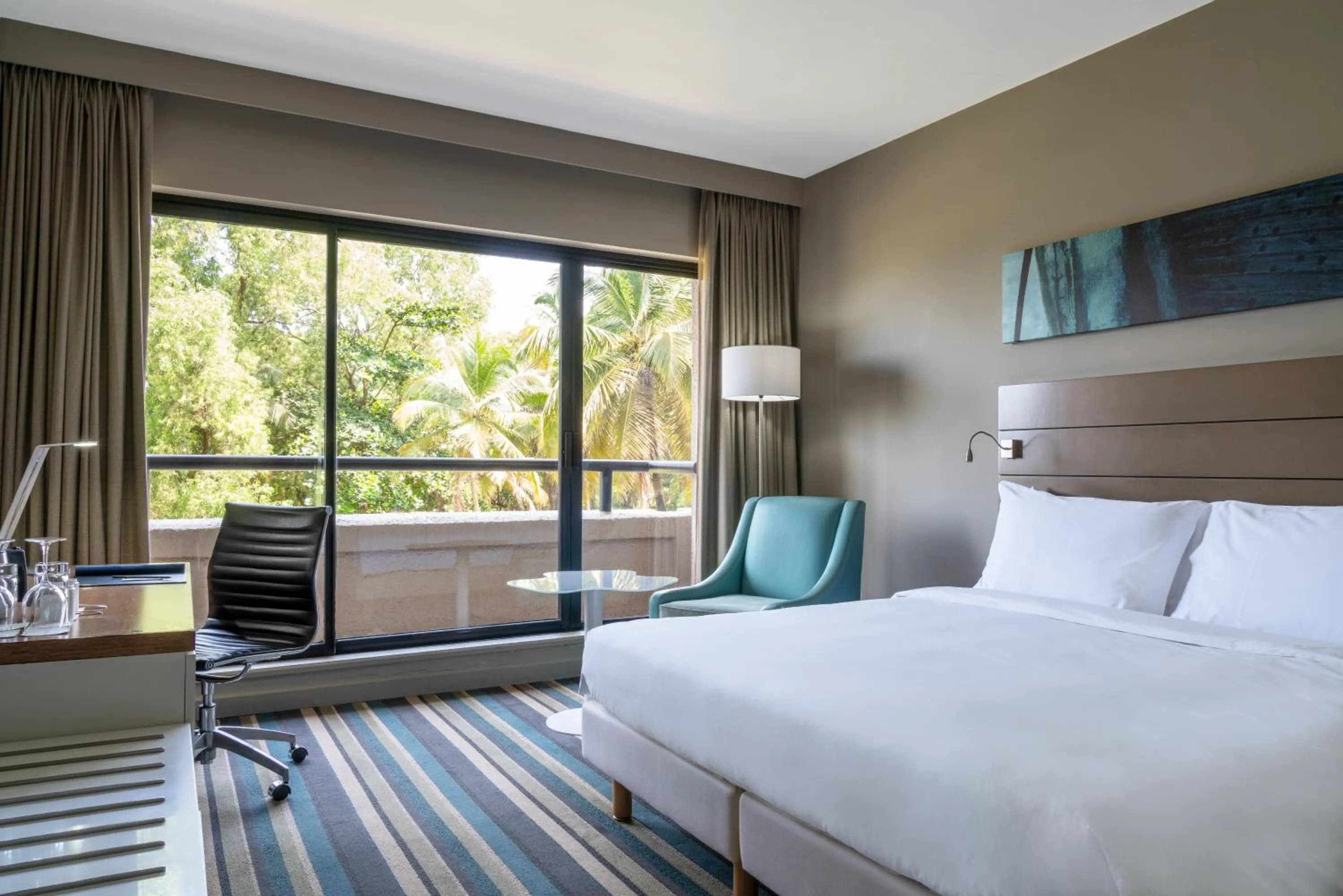 Bed in Radisson Blu Mammy Yoko Hotel