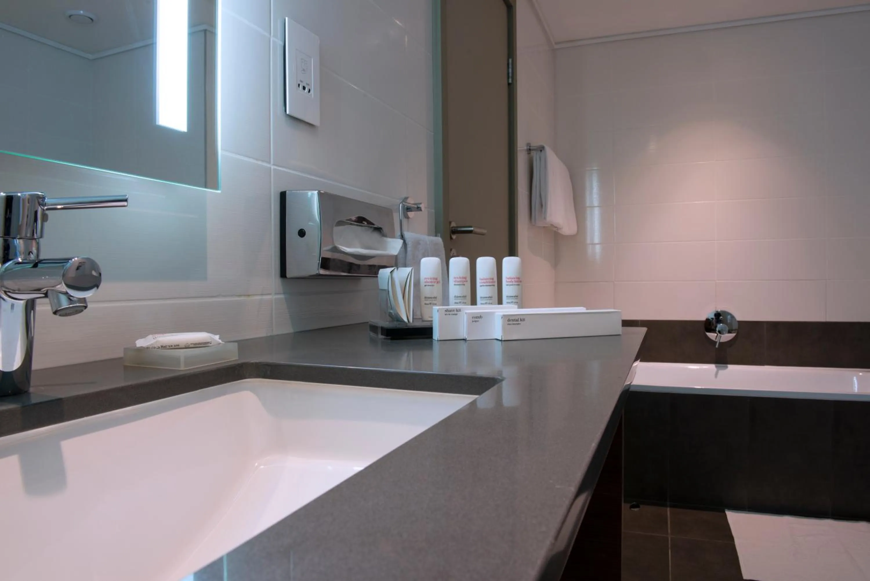 Bathroom in Radisson Blu Mammy Yoko Hotel