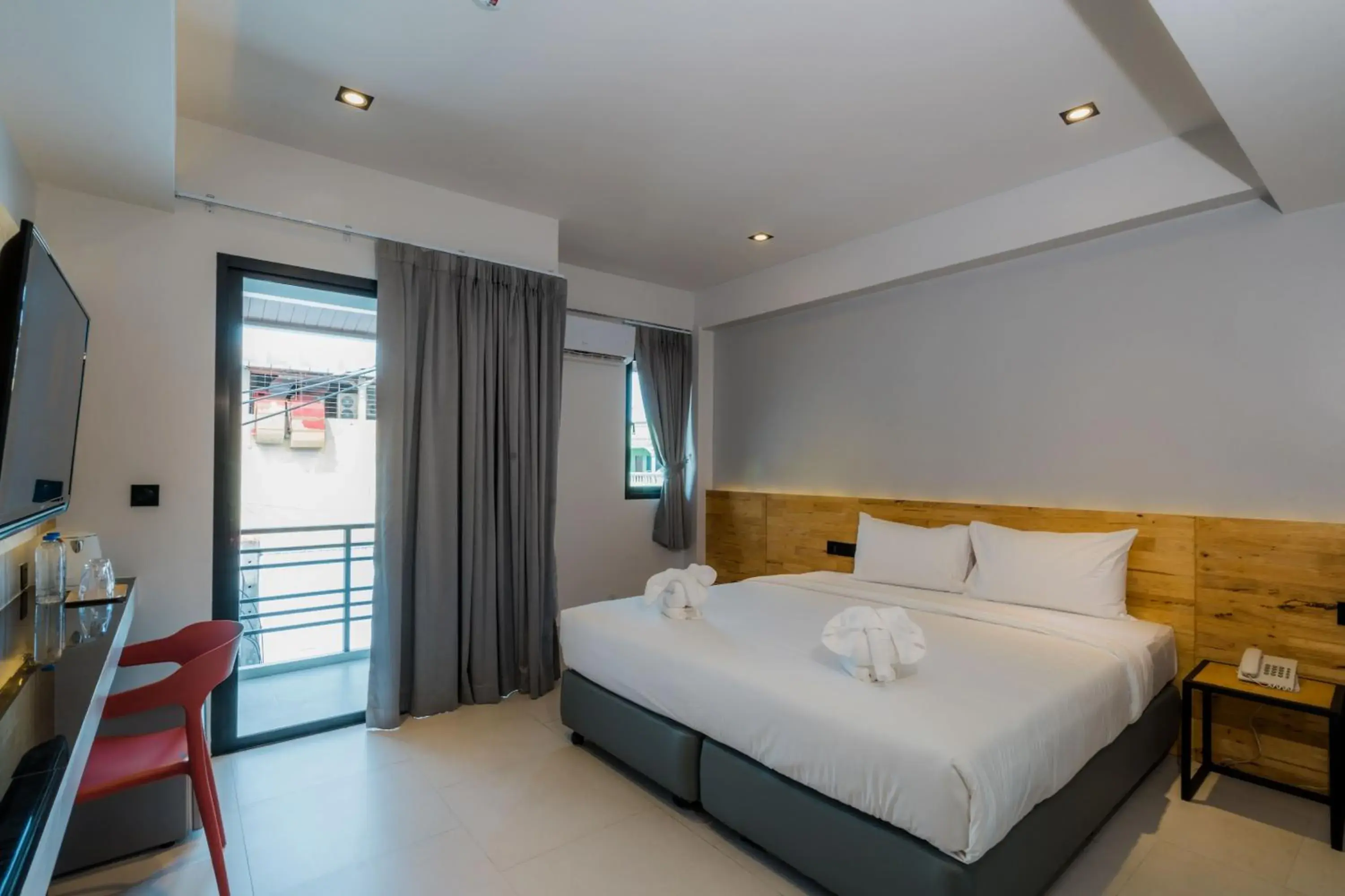 King Room with Balcony in Lek Lek Samui Room X Coffee Bar King Room with Balcony in Lek Lek Samui Room X Coffee Bar