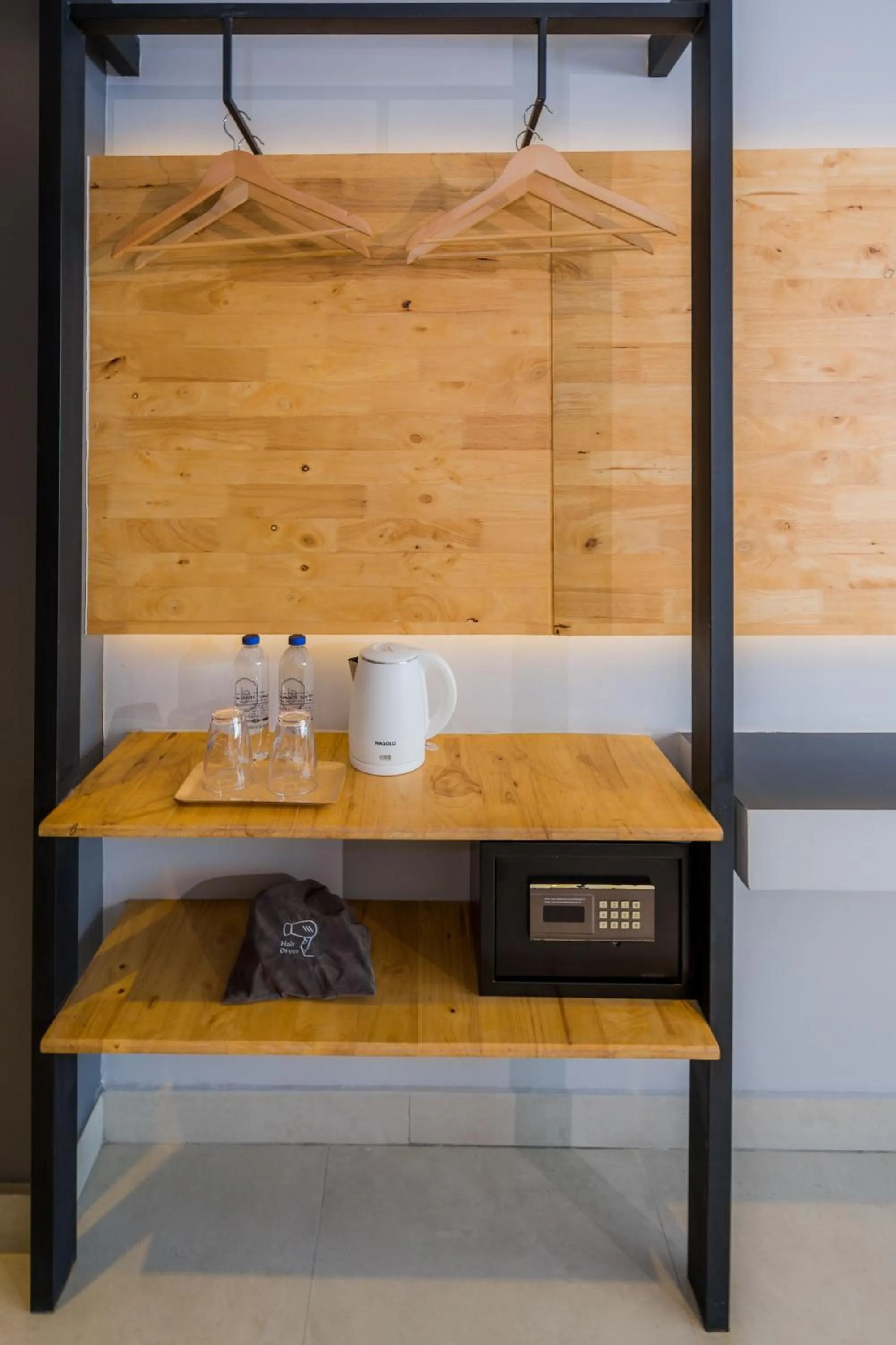 Coffee/tea facilities in Lek Lek Samui Room X Coffee Bar