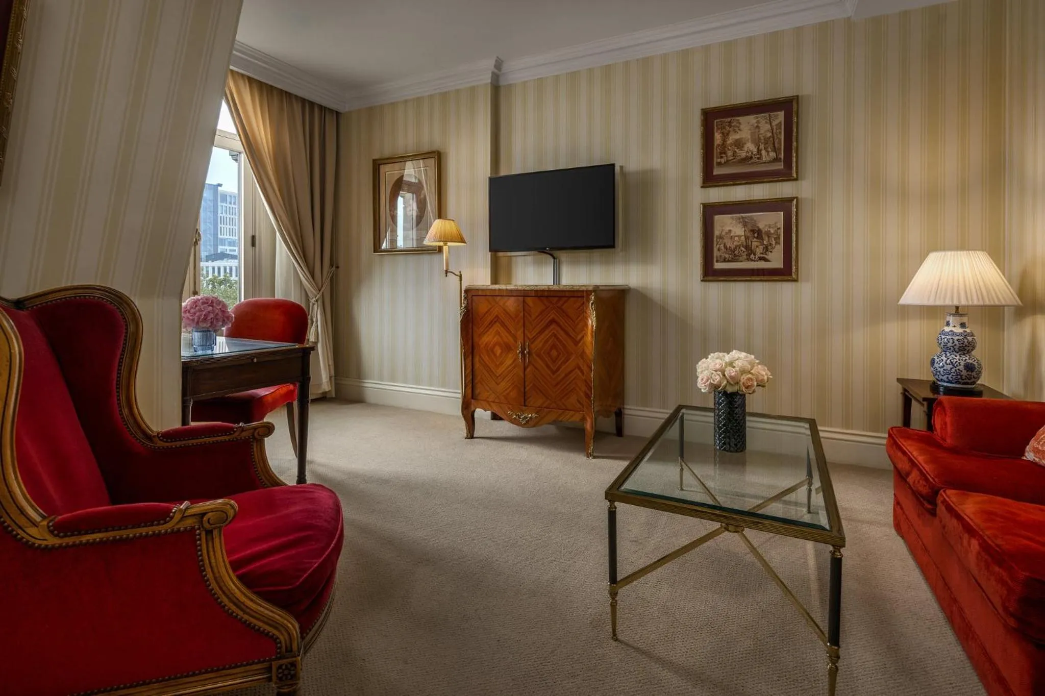 Photo of the whole room in InterContinental Amstel Amsterdam by IHG