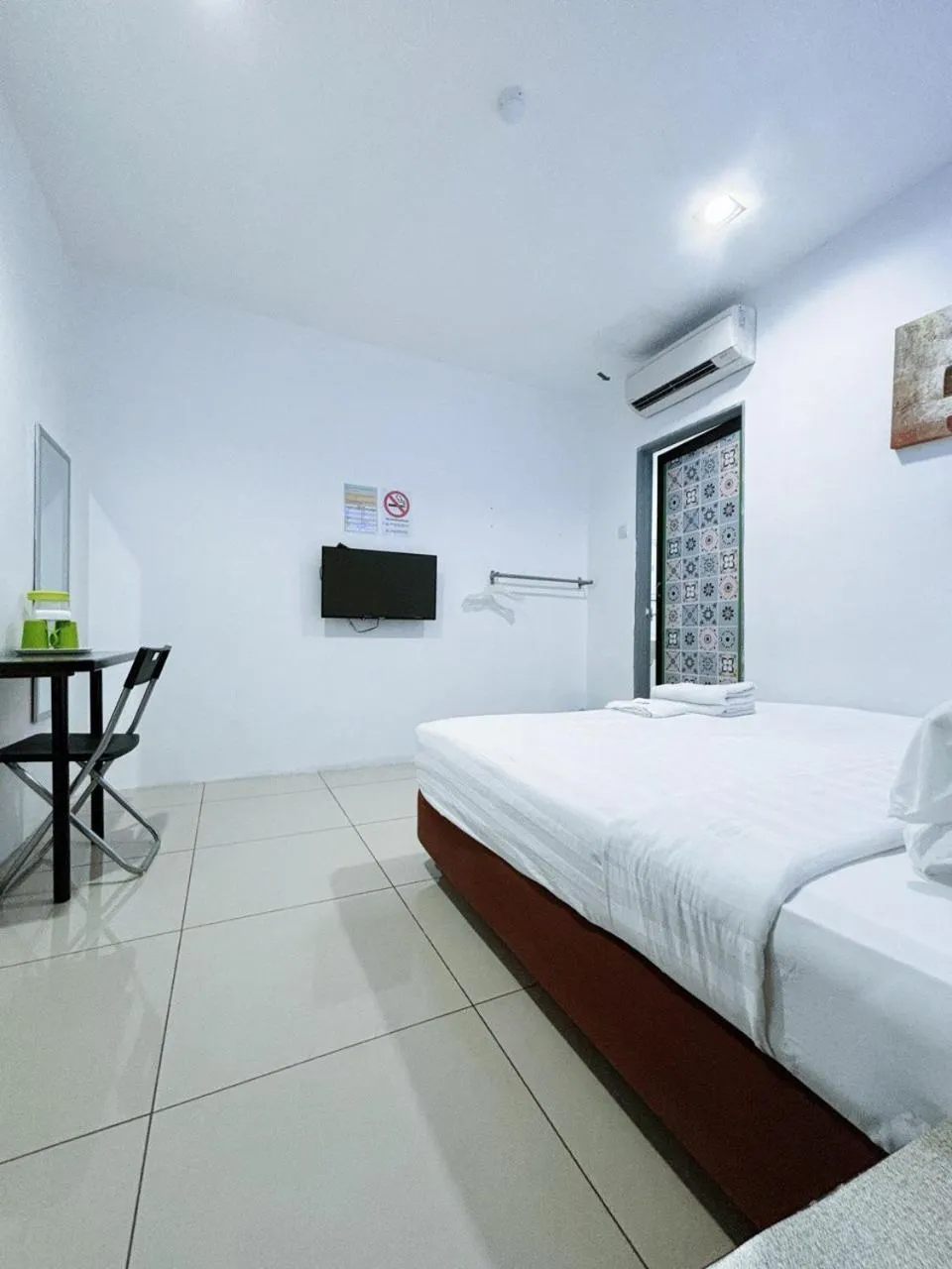 Bedroom, Bed in Asia Green Hotel