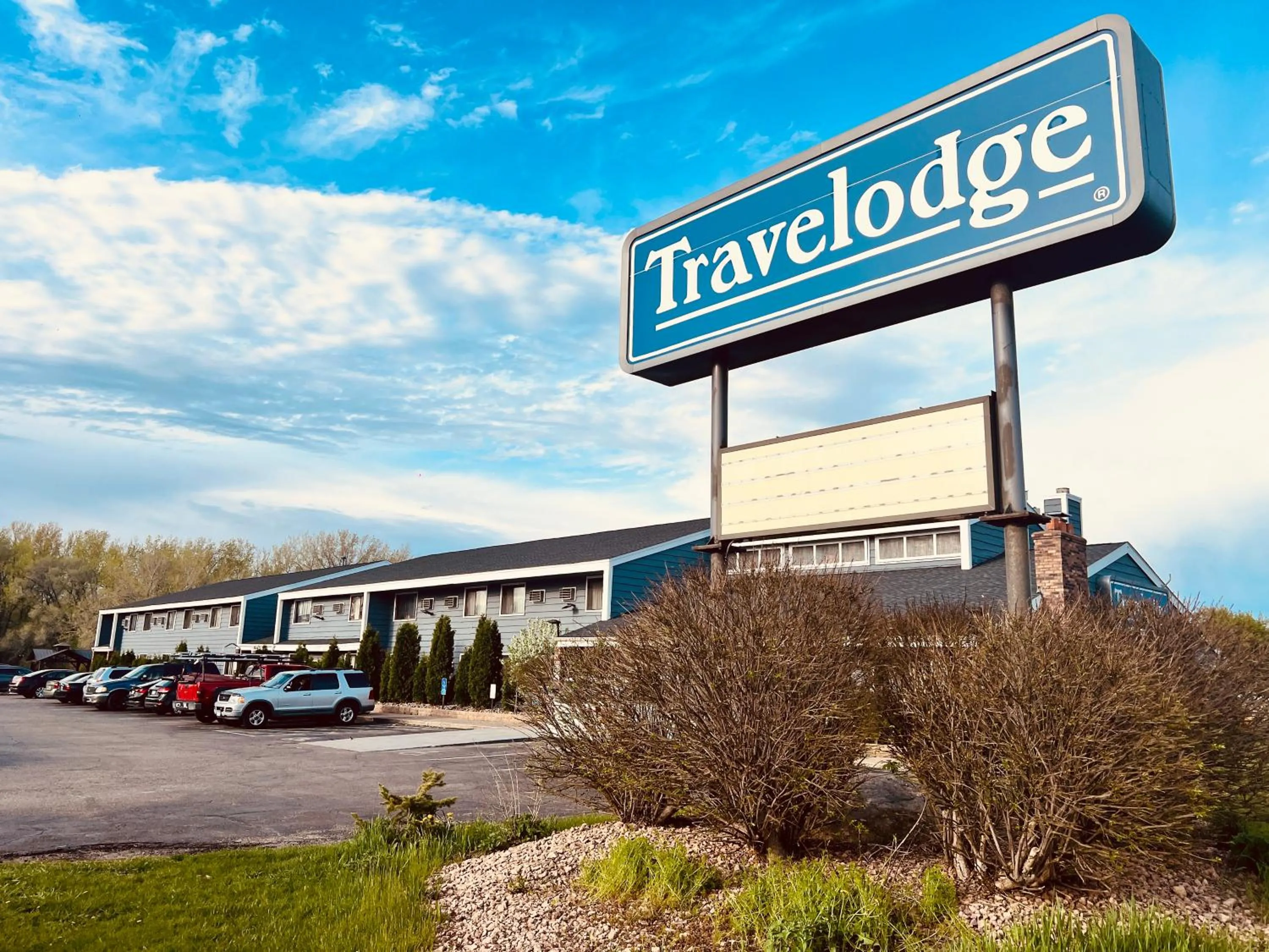 Property building in Travelodge by Wyndham Valleyfair Shakopee