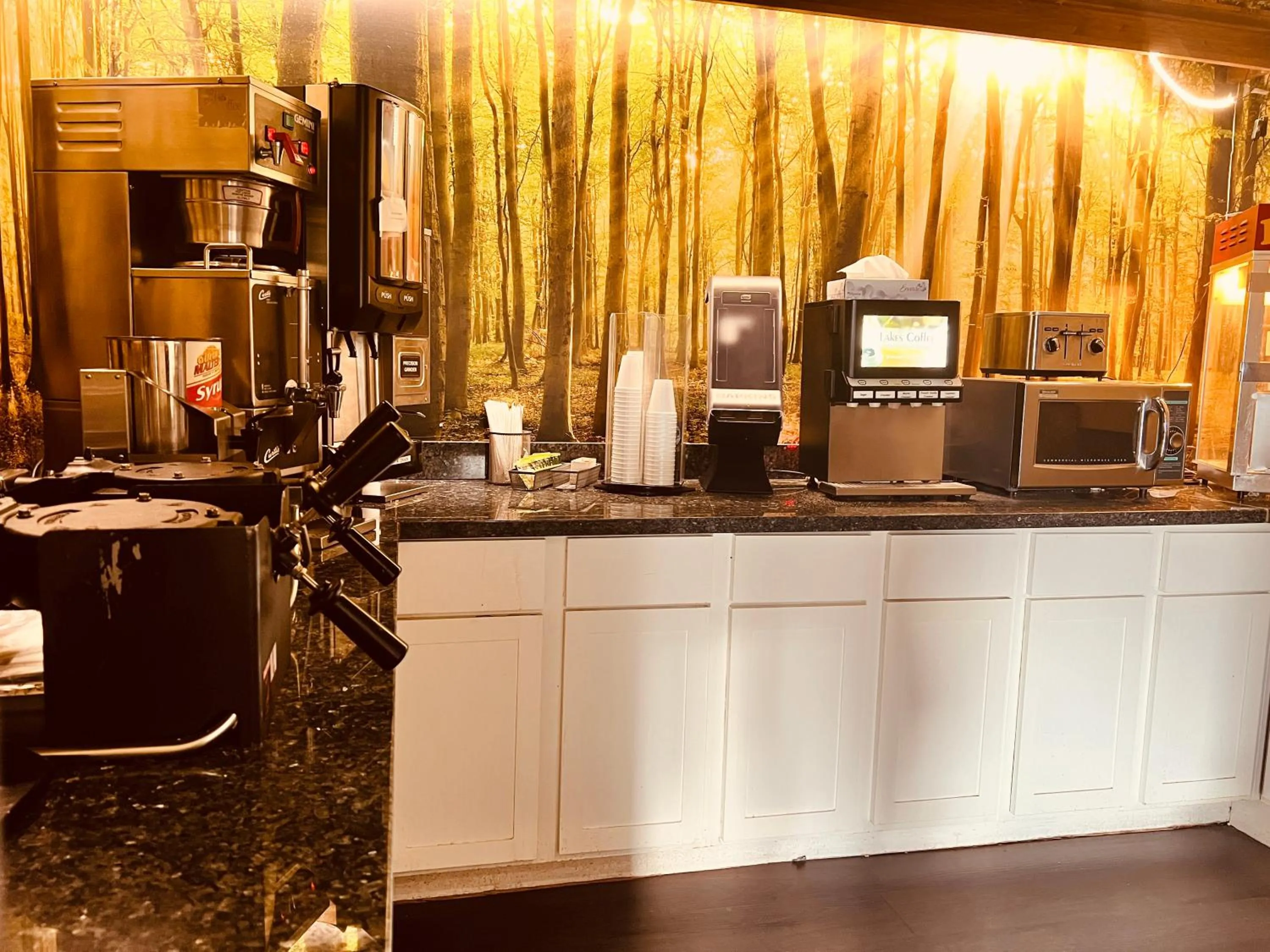 Breakfast in Travelodge by Wyndham Valleyfair Shakopee