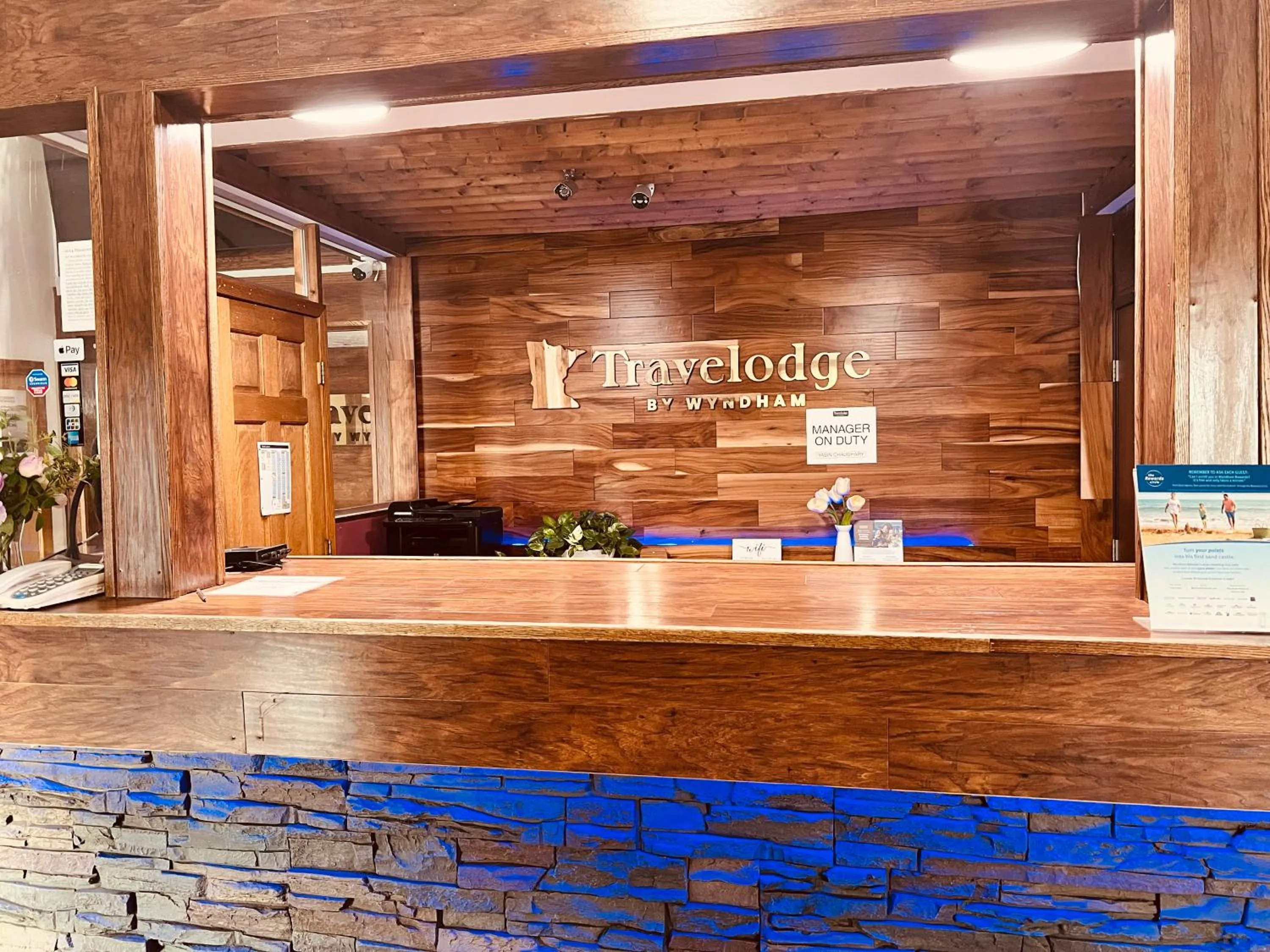 Lobby or reception in Travelodge by Wyndham Valleyfair Shakopee