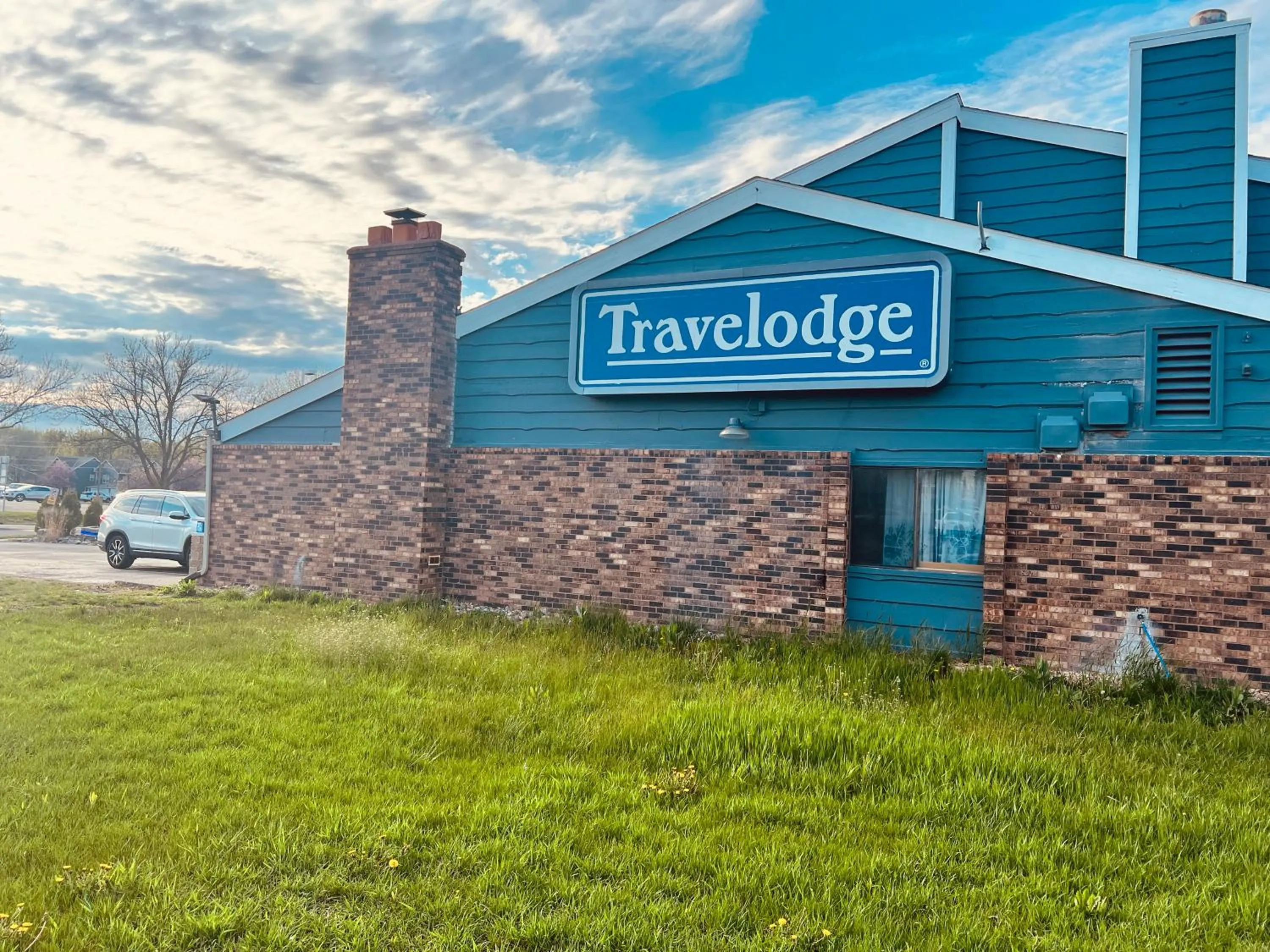 Property building in Travelodge by Wyndham Valleyfair Shakopee