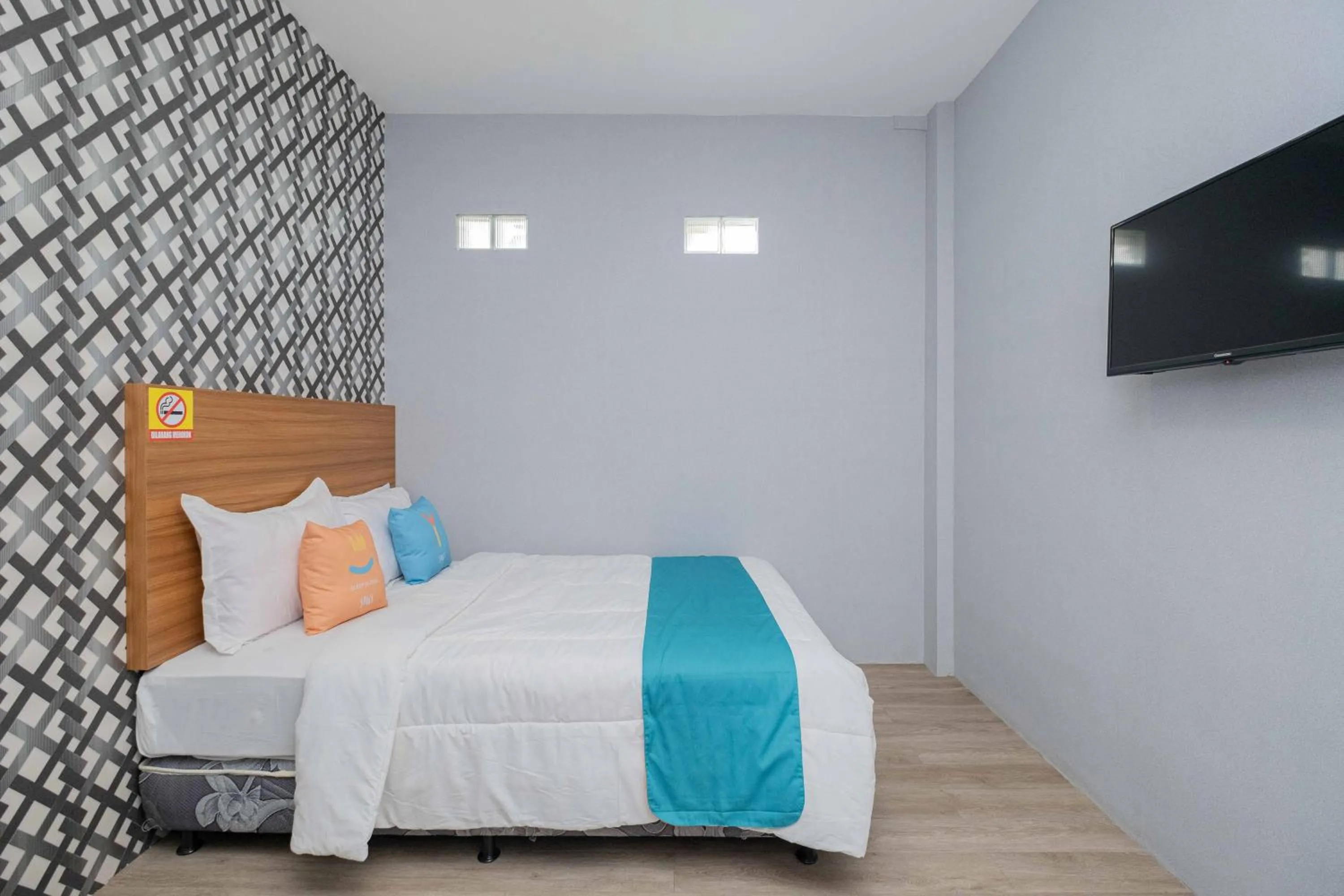 Bedroom, Bed in Sans WM Hotel Blitar