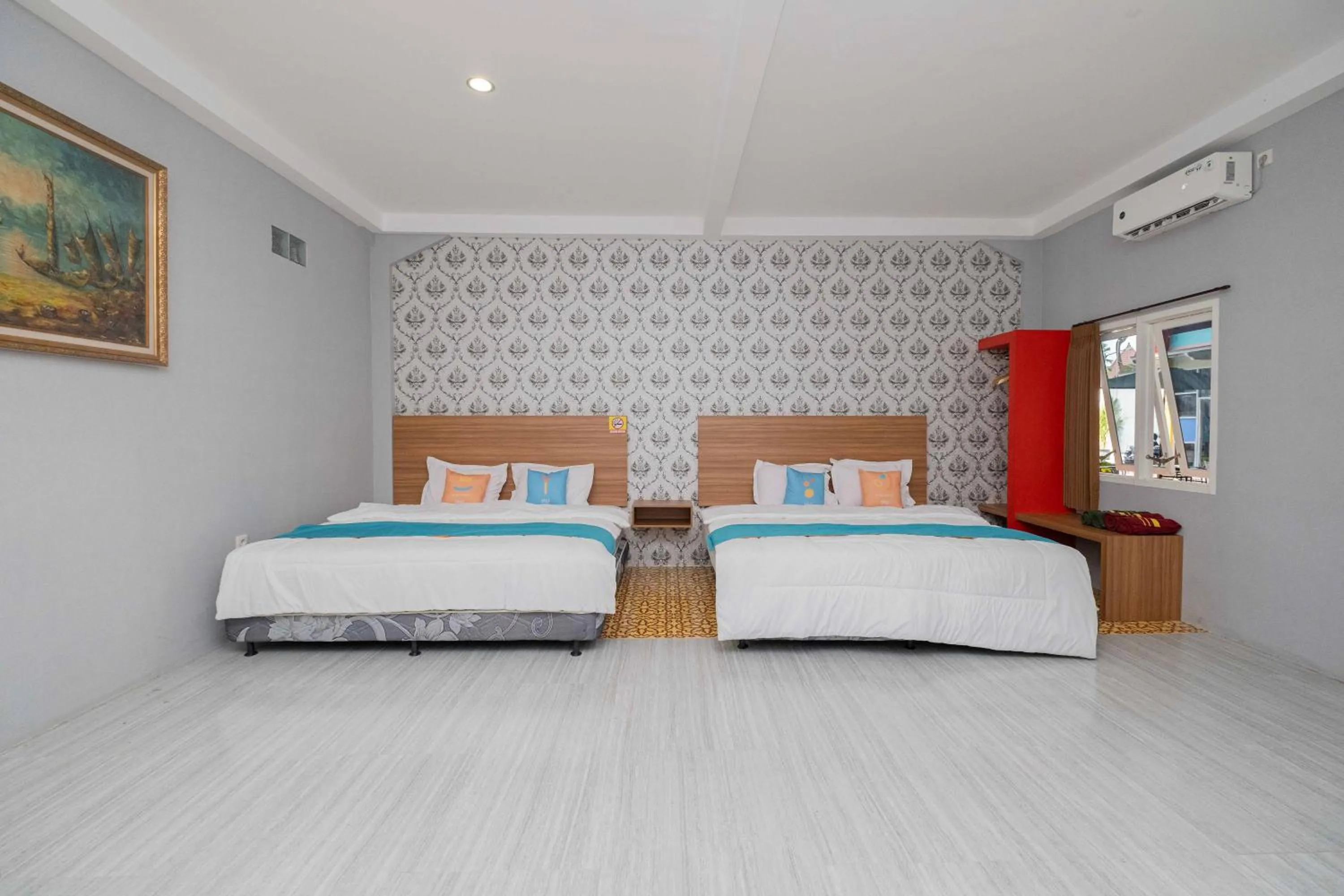 Bedroom, Bed in Sans WM Hotel Blitar