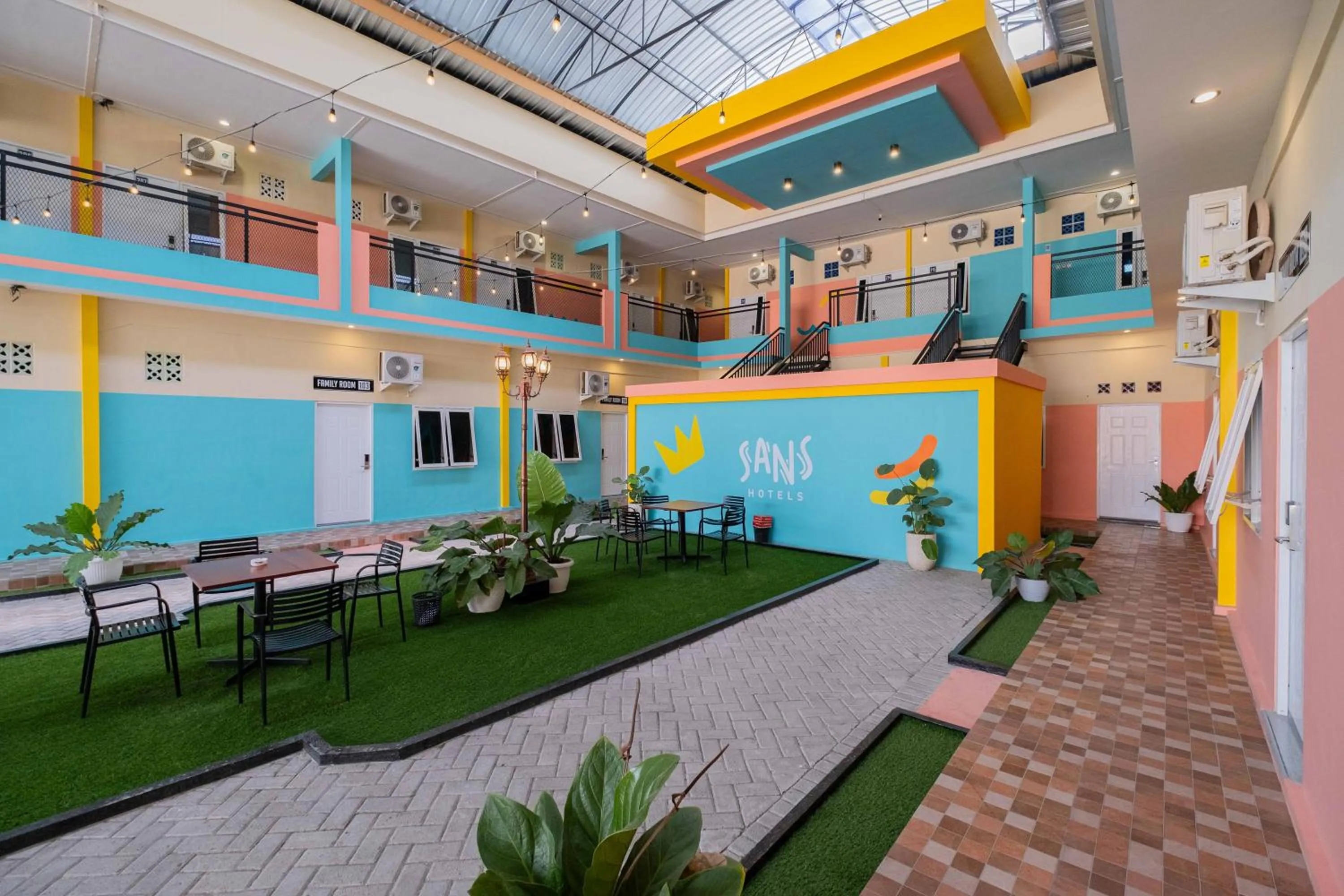 Property building in Sans WM Hotel Blitar