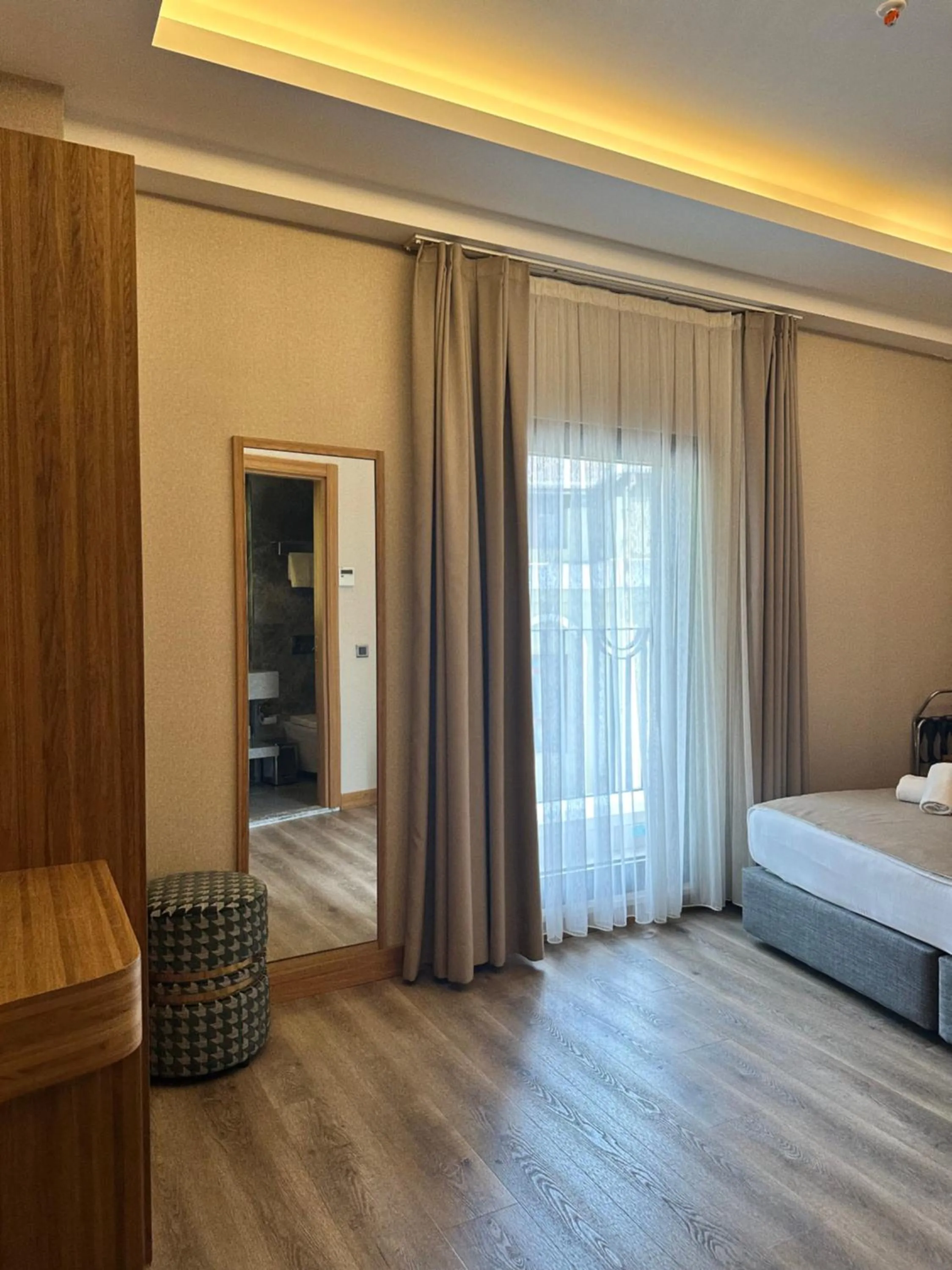 Photo of the whole room, Bed in Hotel Ravi