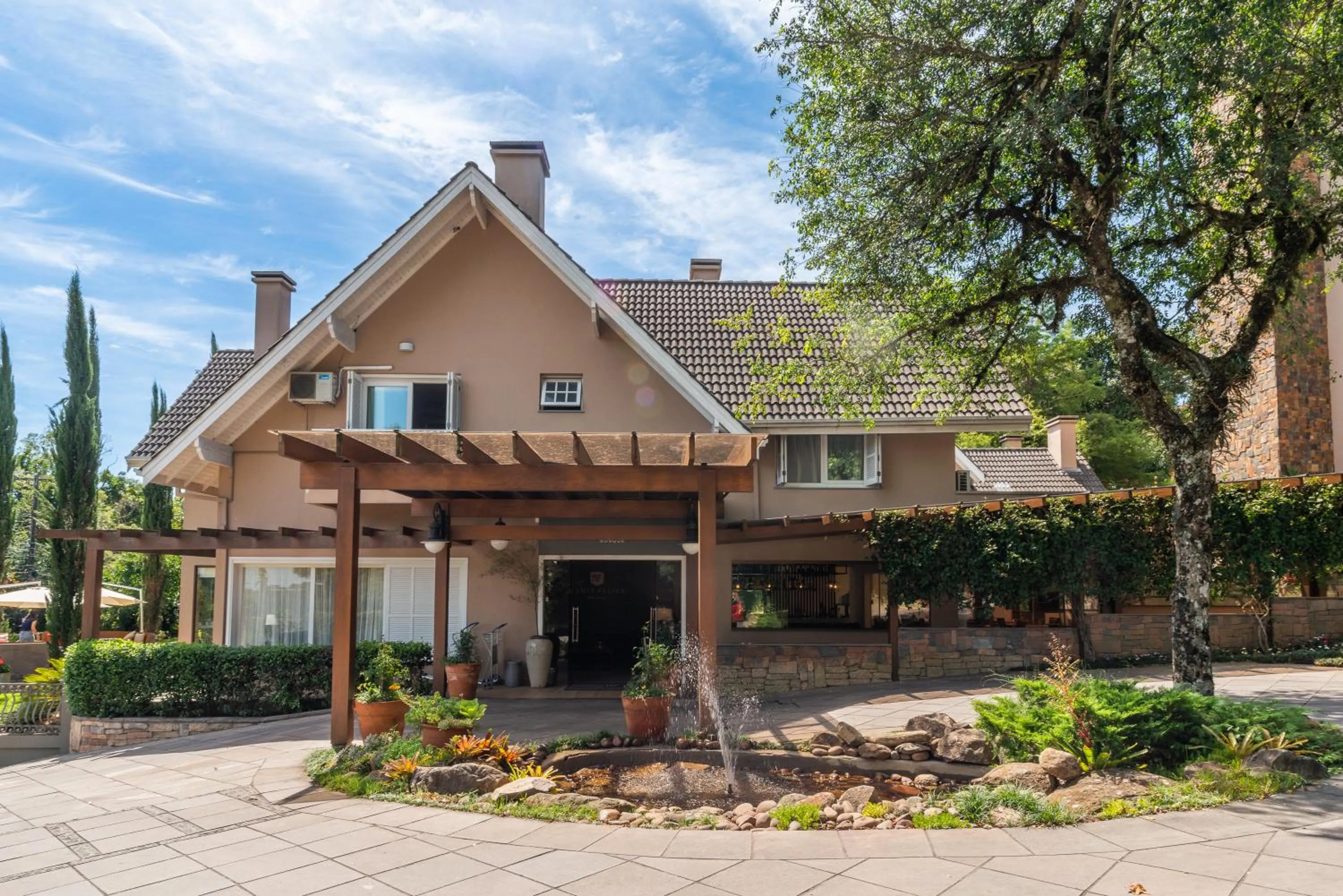 Facade/entrance in Hotel Monte Felice Bosque