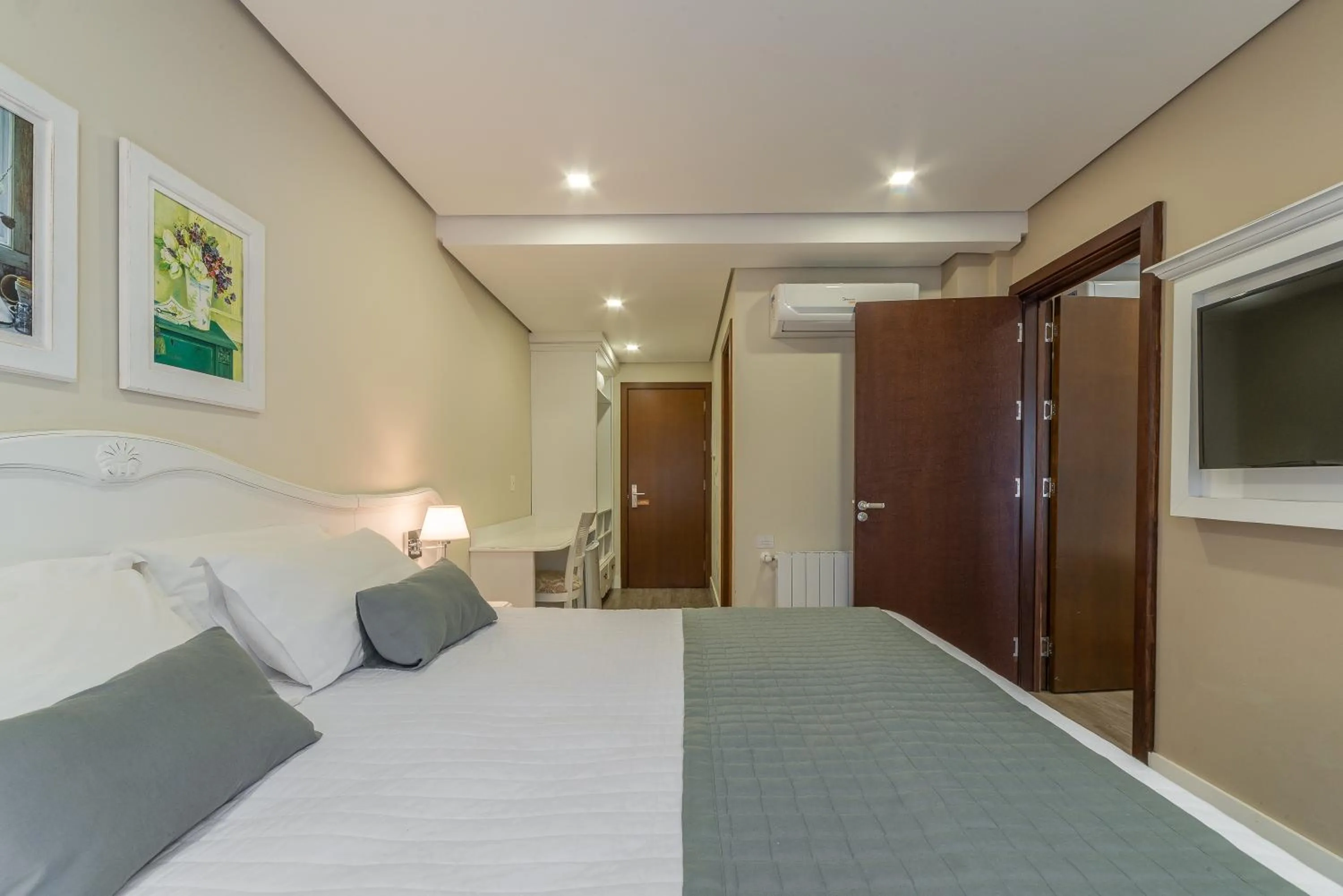 Bed in Hotel Monte Felice Bosque