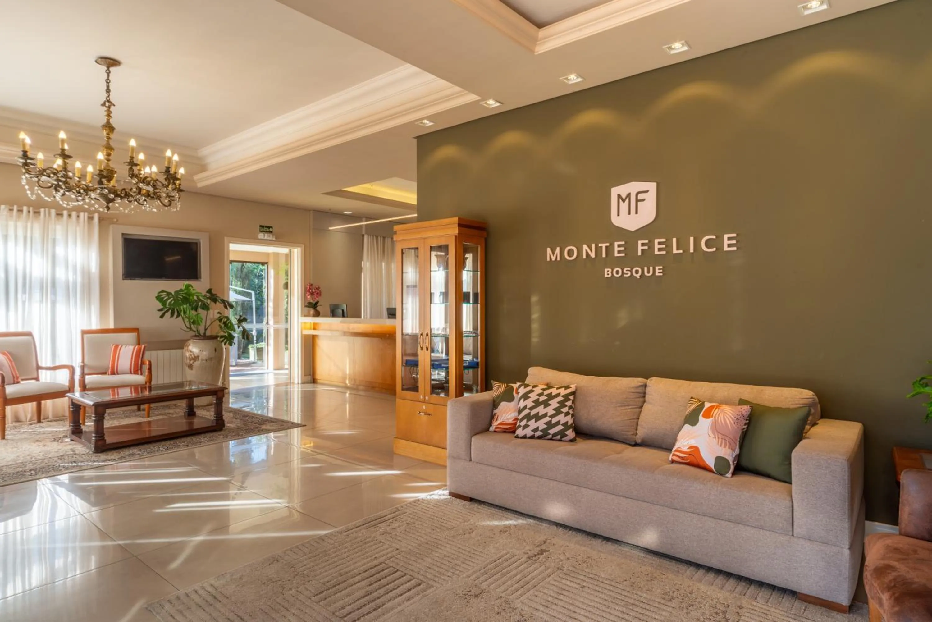 Living room in Hotel Monte Felice Bosque