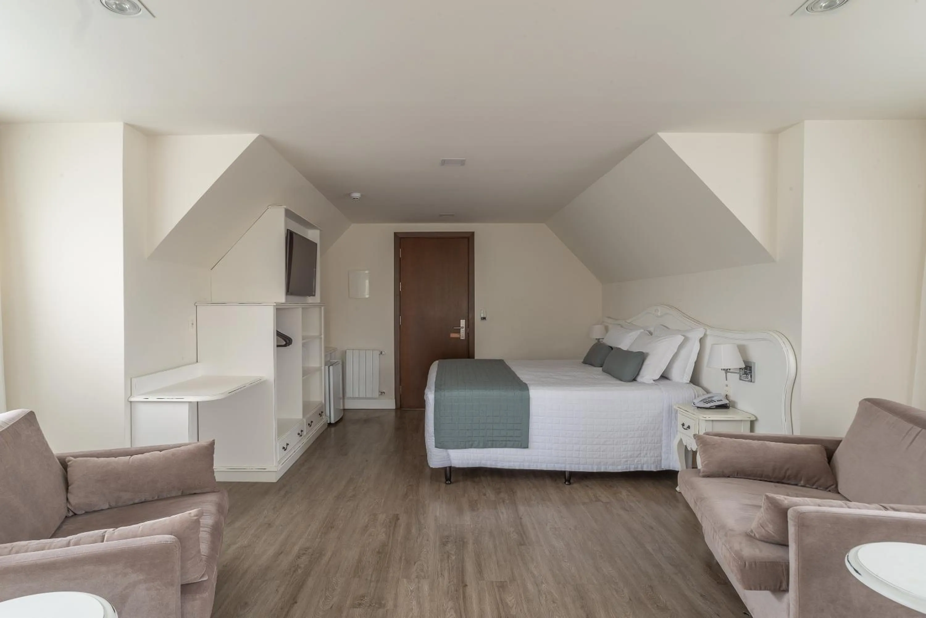 Bed in Hotel Monte Felice Bosque