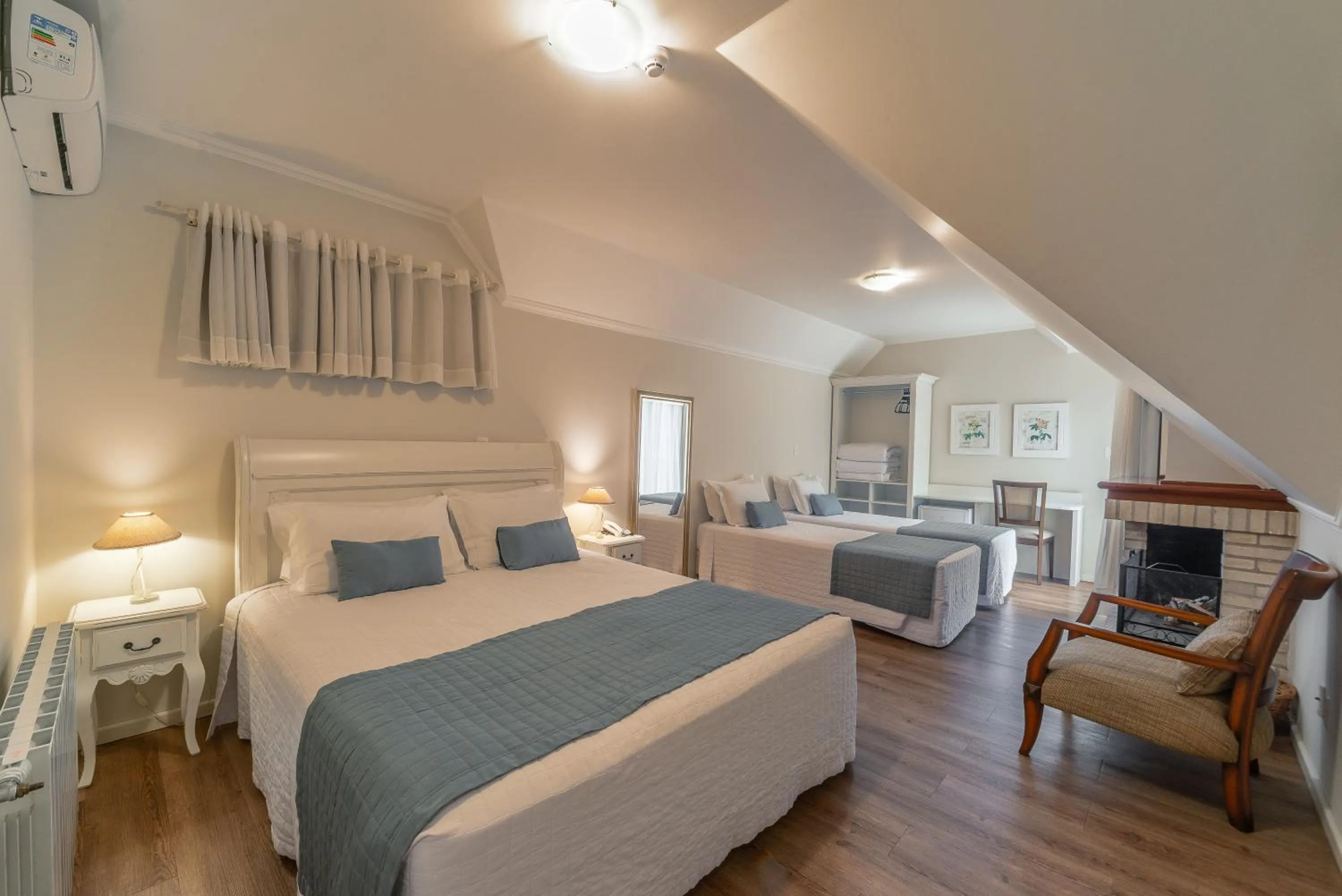 Bed in Hotel Monte Felice Bosque